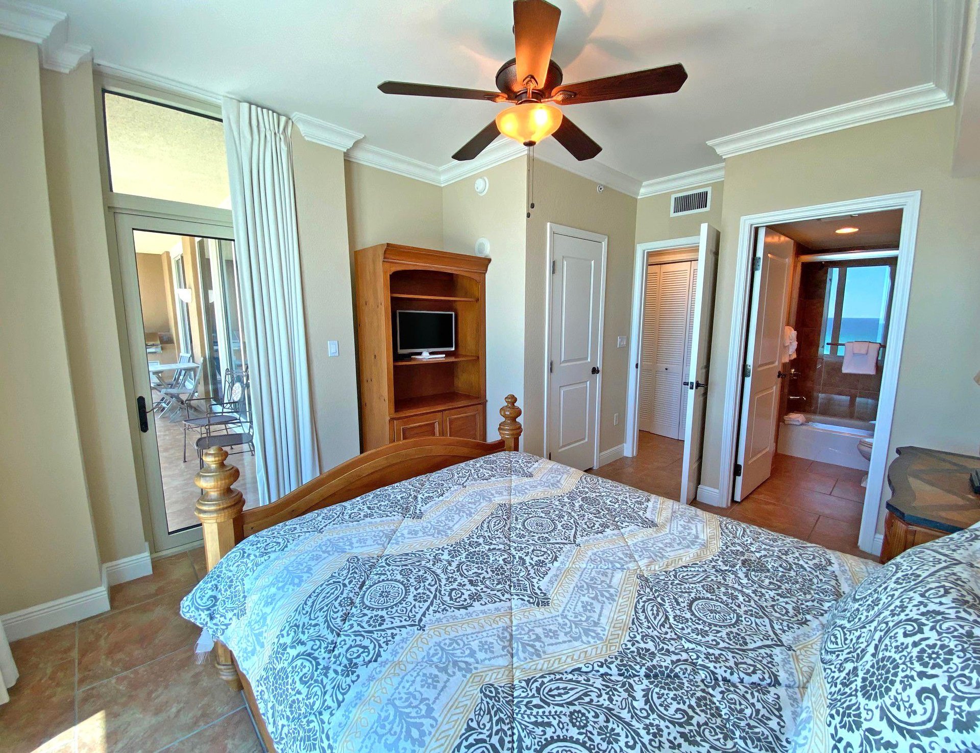 Portofino Resort 1502  5 25