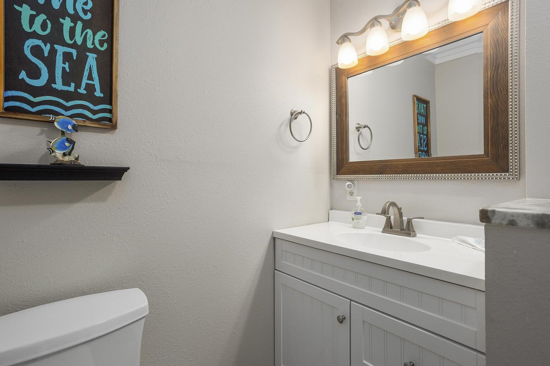 7456 Gulf Boulevard  ParrotEyes Cove 19