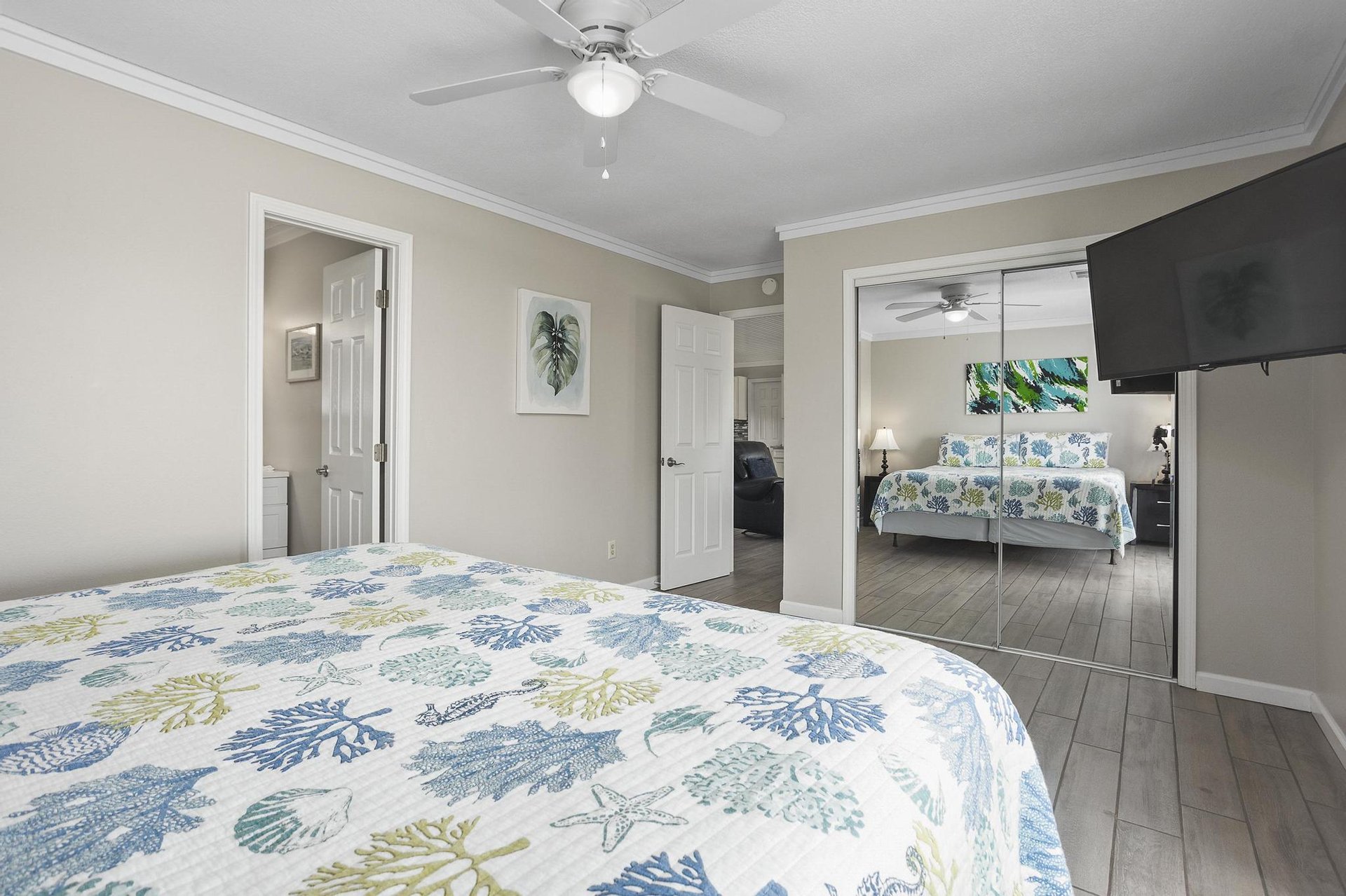 7456 Gulf Boulevard  ParrotEyes Cove 22