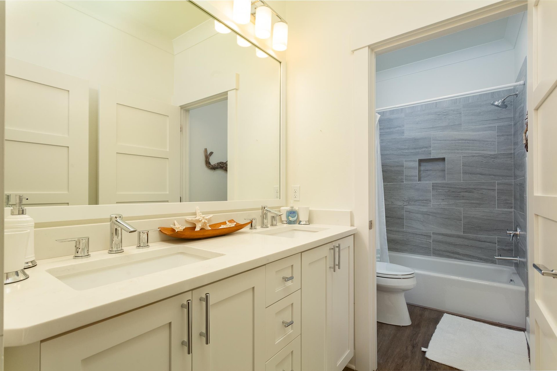 Regency Cabanas A1 20