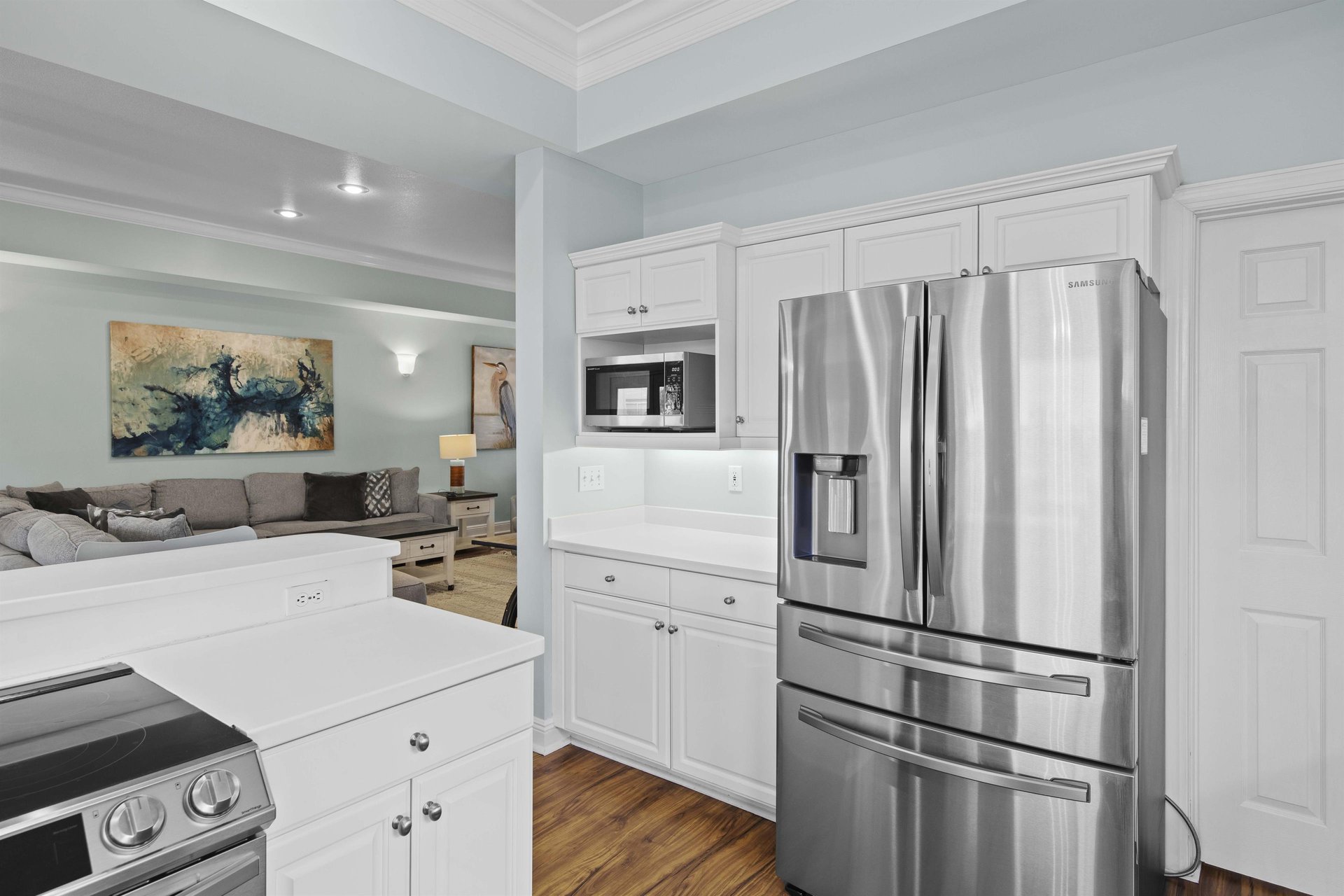 Classy Beaches at Destin Pointe Resort 10