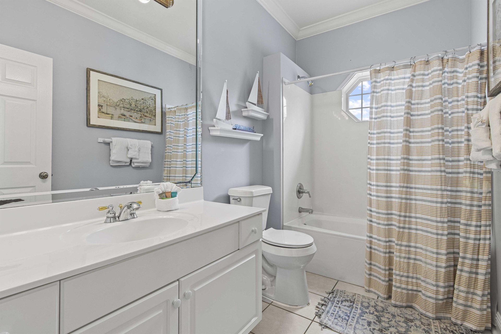 Classy Beaches at Destin Pointe Resort 20