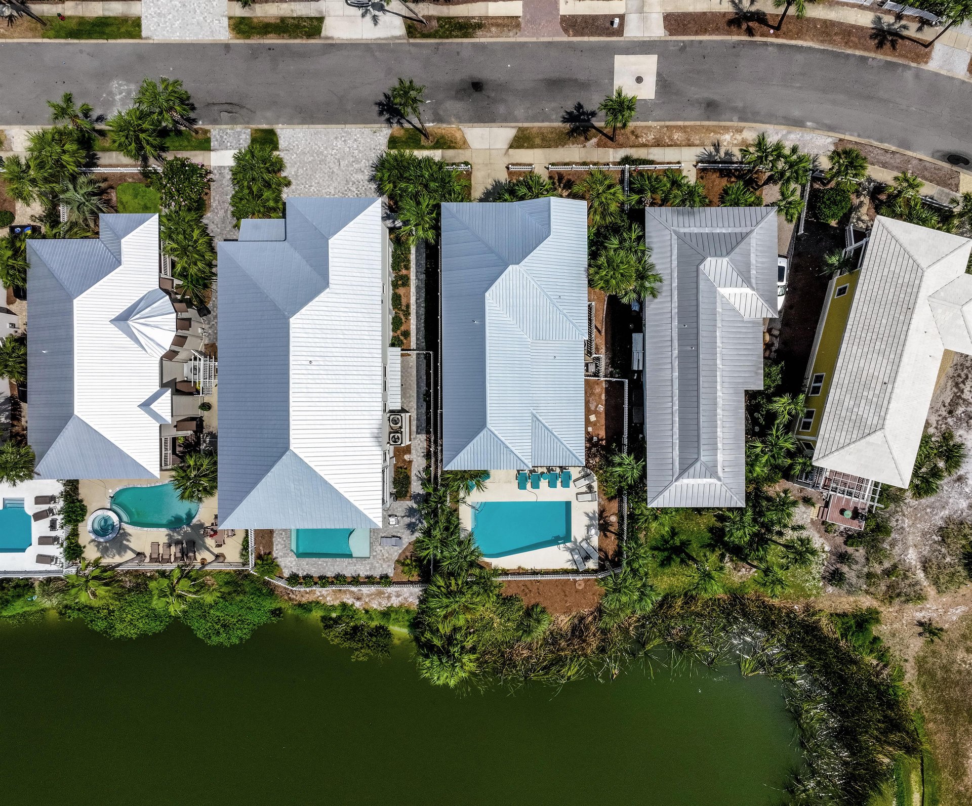 Classy Beaches at Destin Pointe Resort 37