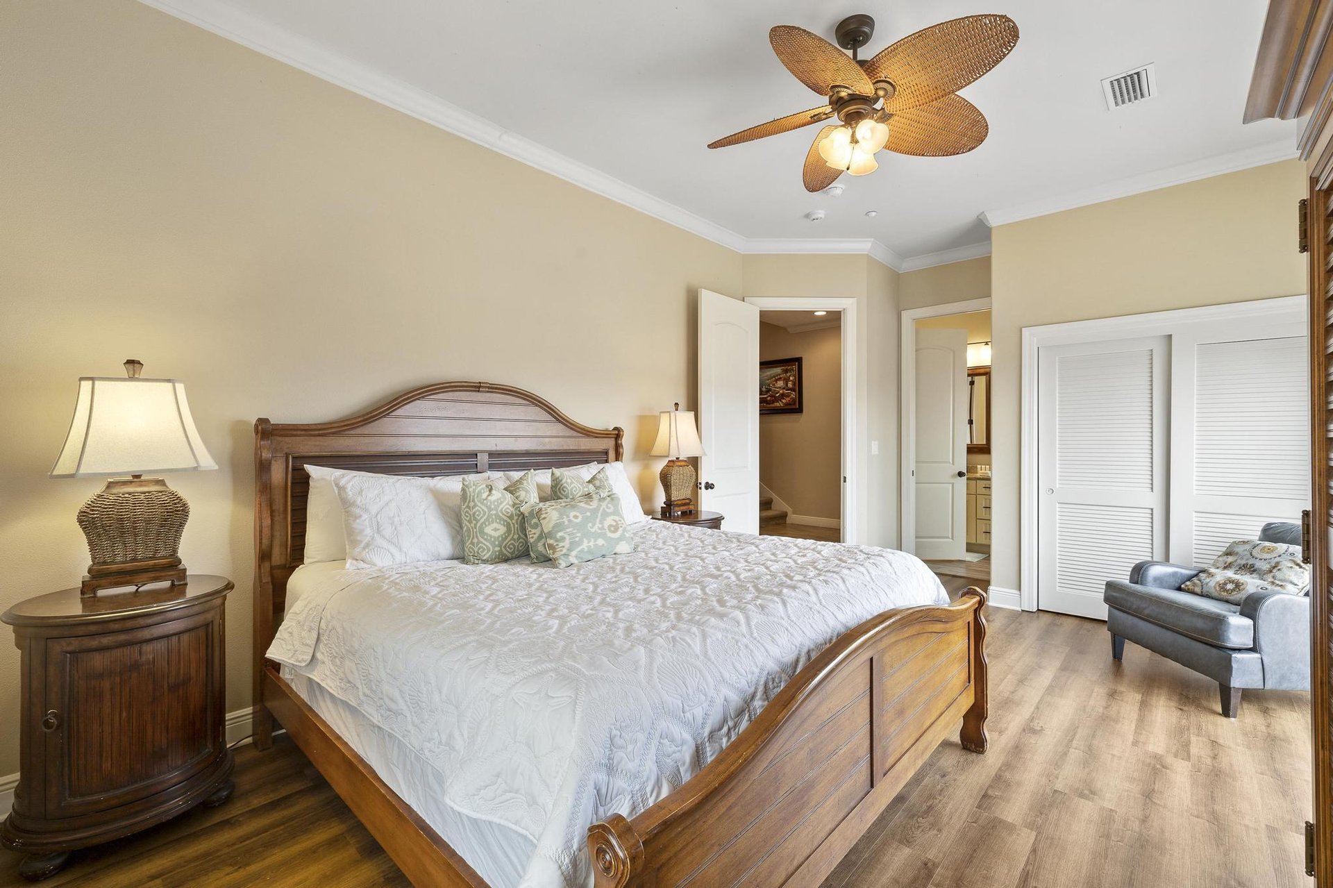 Regency Cabanas B1 19