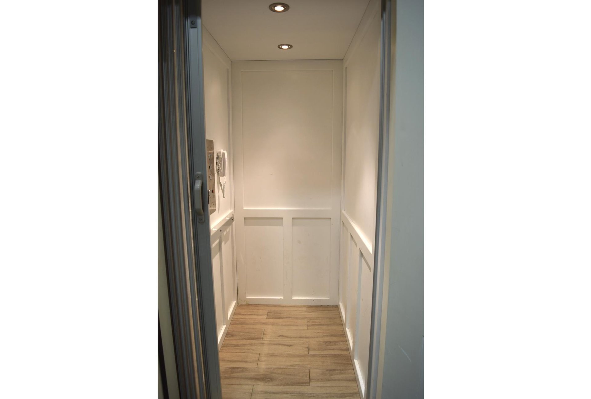 Regency Cabanas B1 30