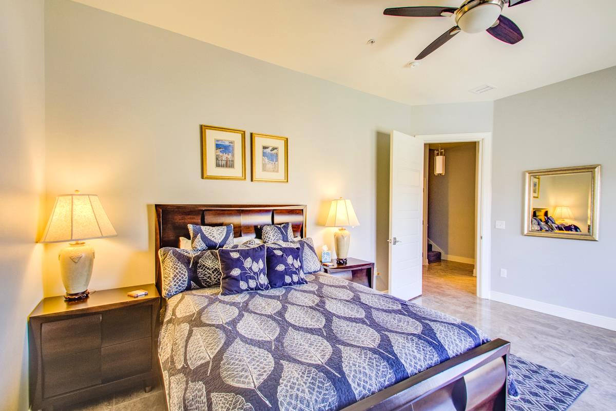 Regency Cabanas B6 34