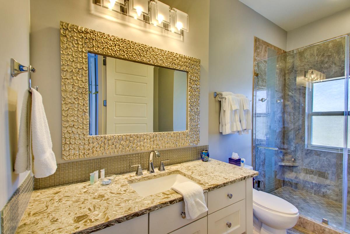 Regency Cabanas B6 36