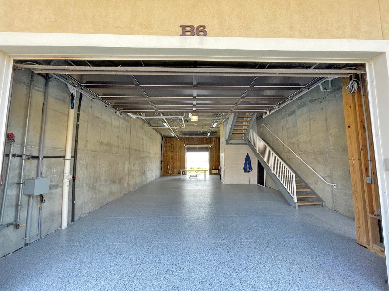 Regency Cabanas B6 52