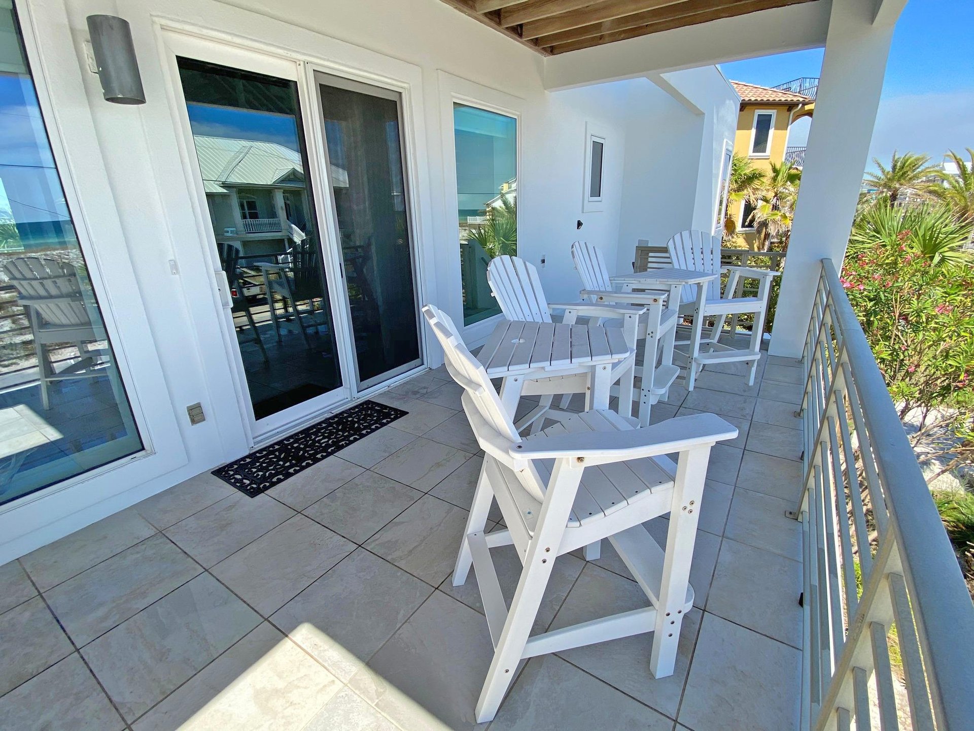 Ariola 1013  Sunshine Beach House 12