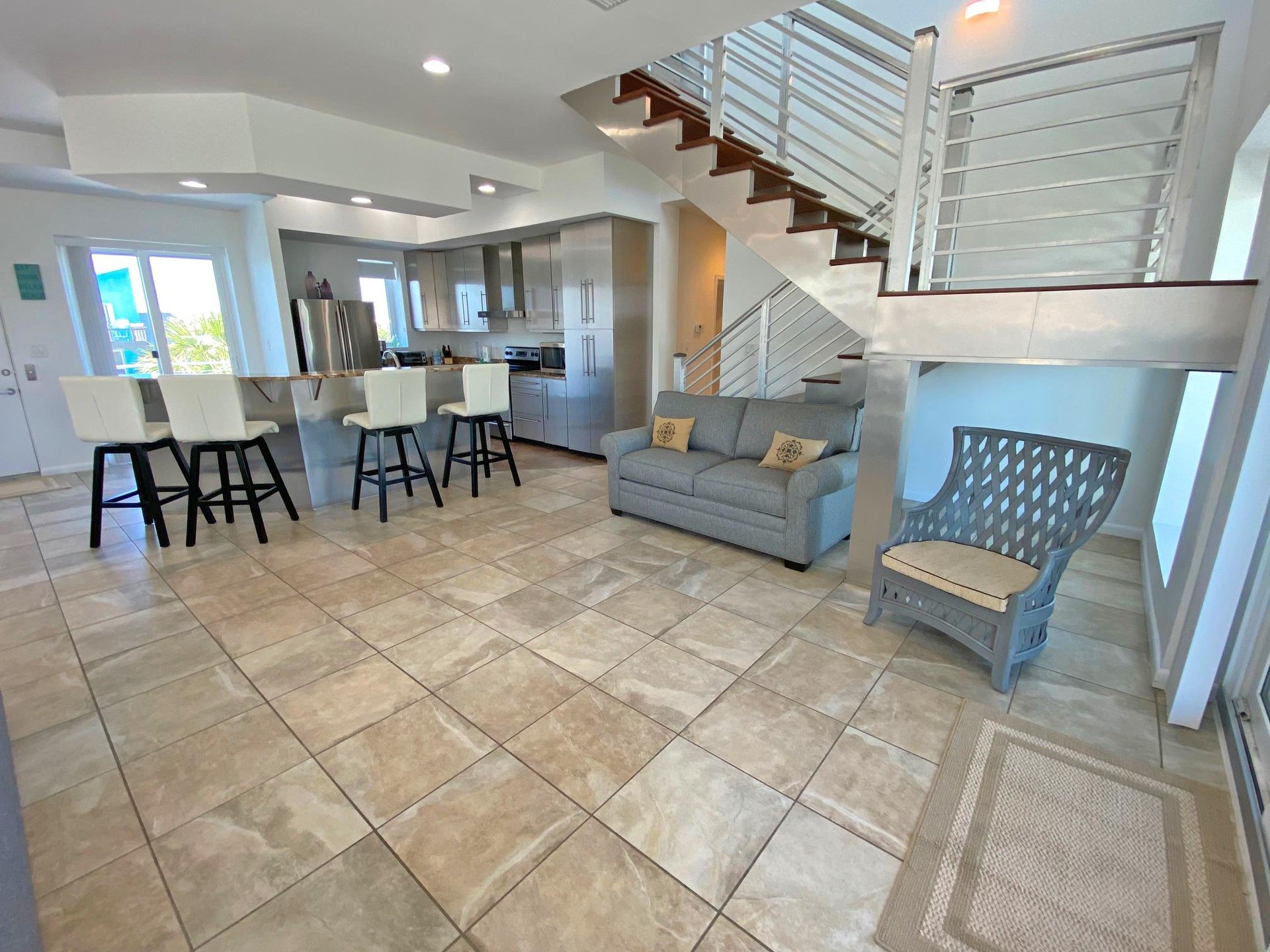 Ariola 1013  Sunshine Beach House 22