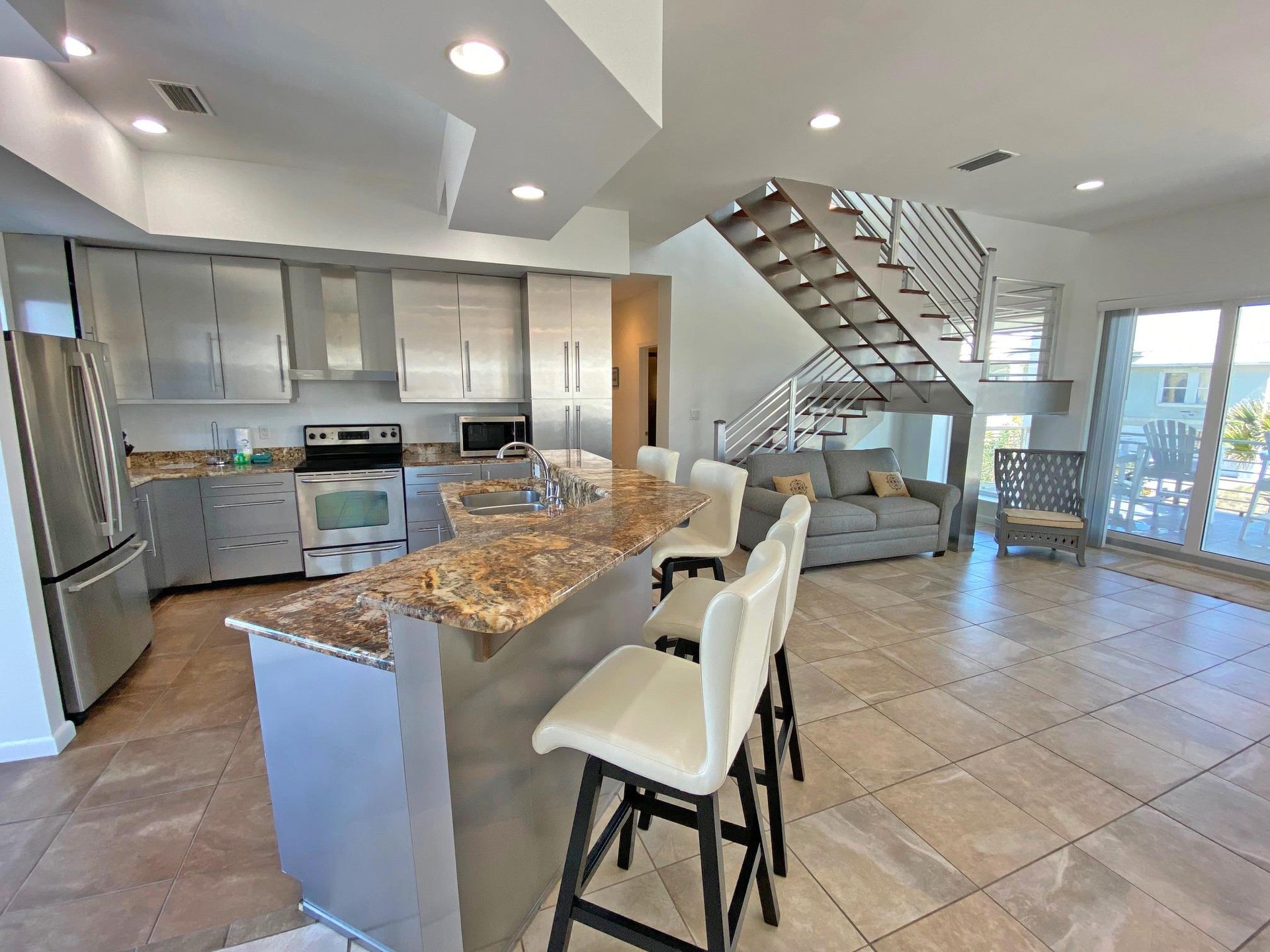 Ariola 1013  Sunshine Beach House 24