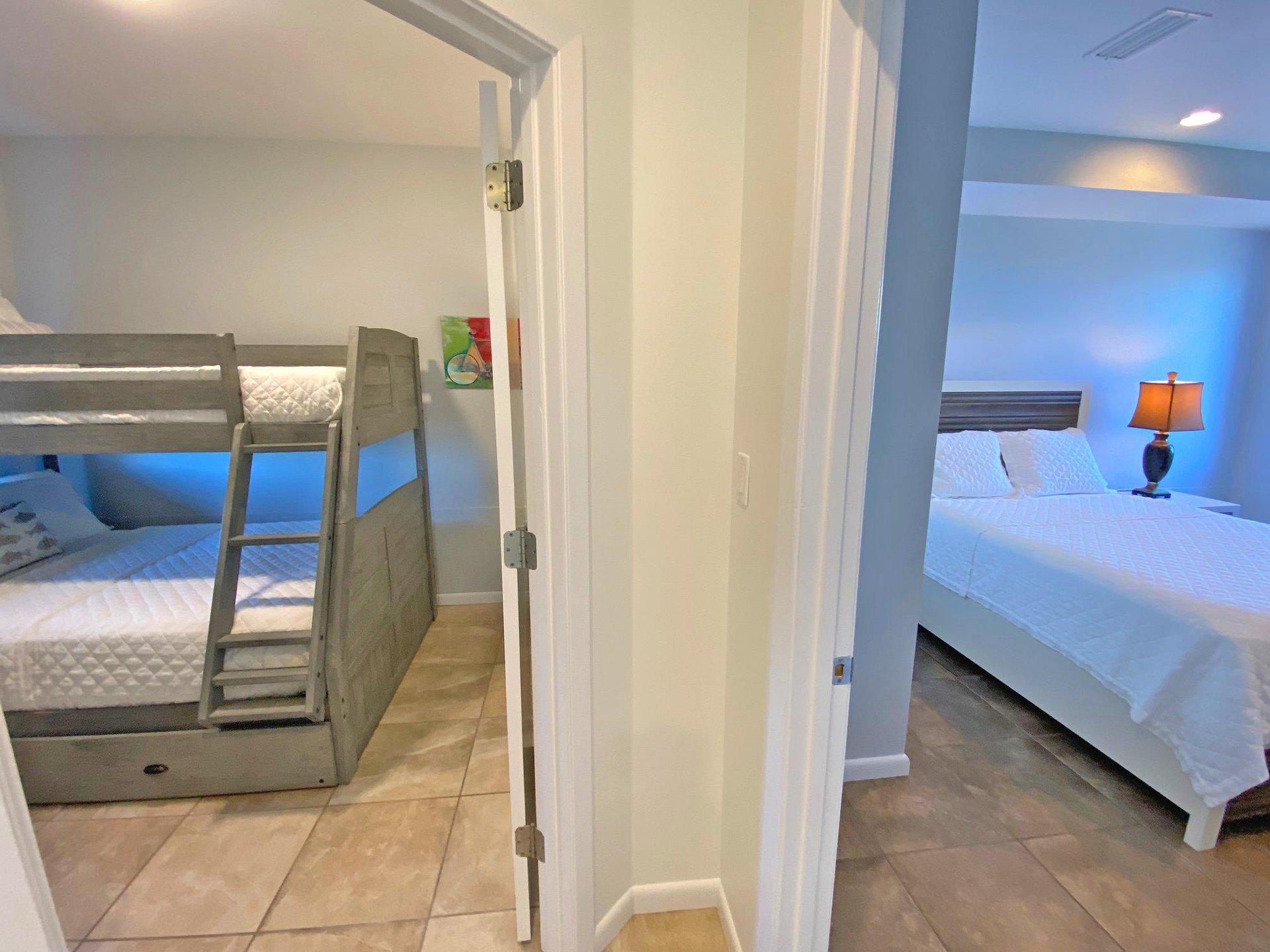 Ariola 1013  Sunshine Beach House 33