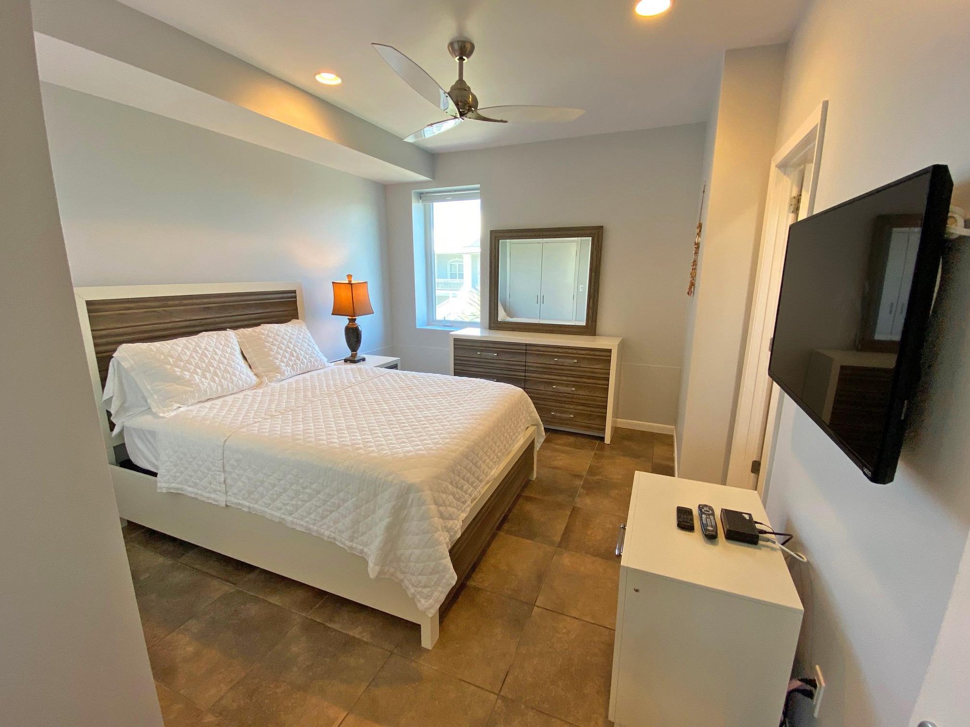 Ariola 1013  Sunshine Beach House 34