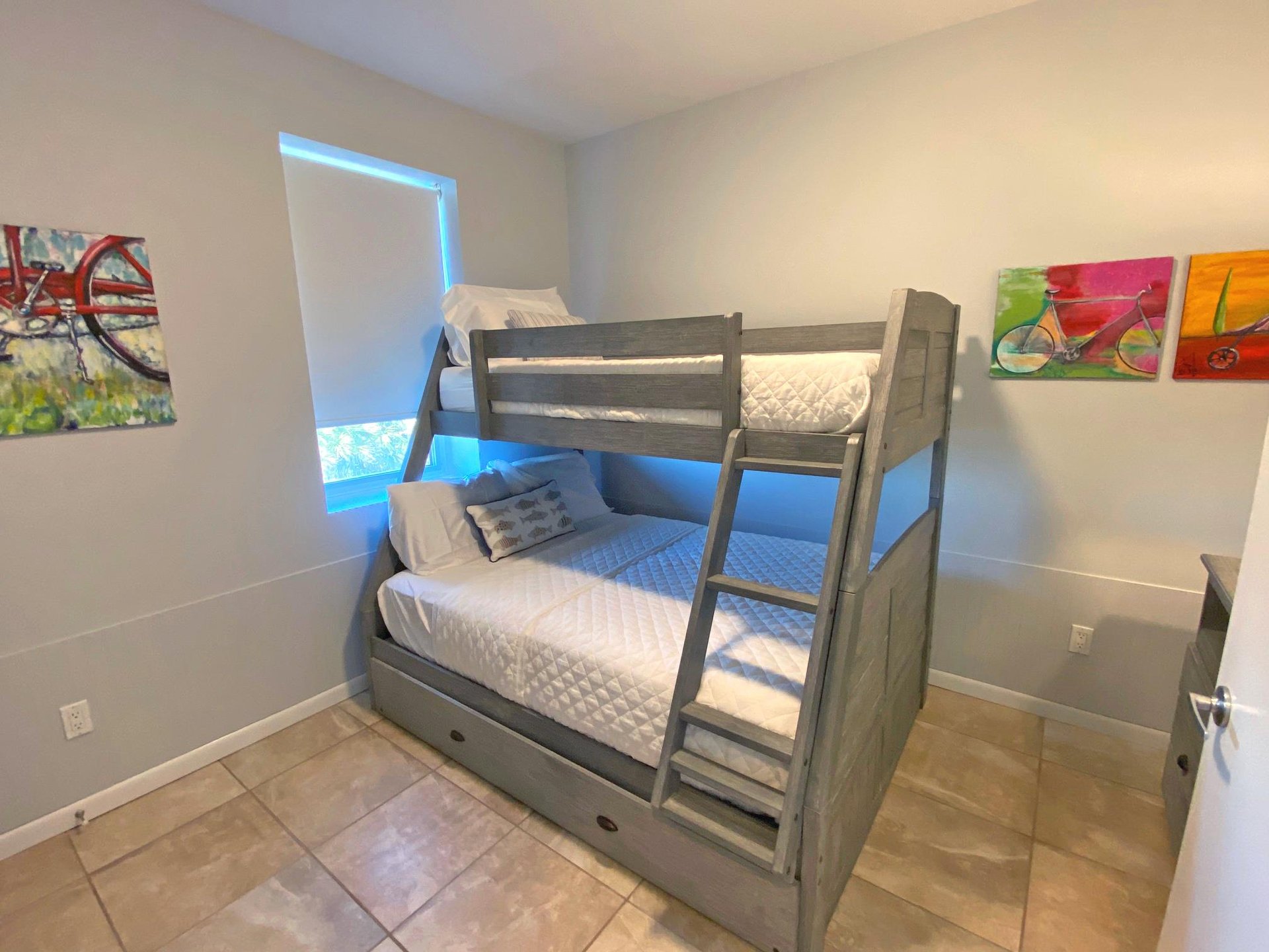 Ariola 1013  Sunshine Beach House 40