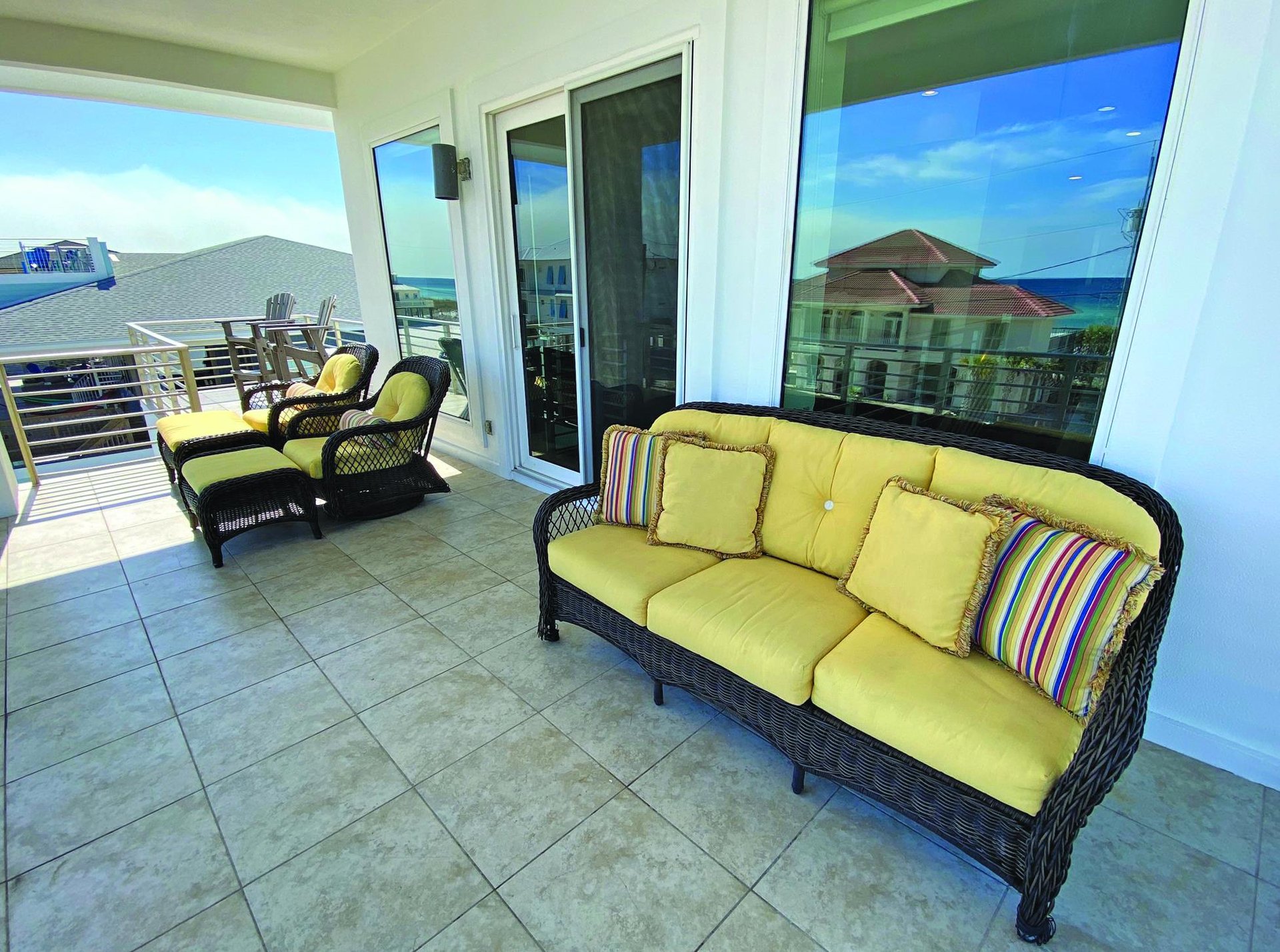 Ariola 1013  Sunshine Beach House 57