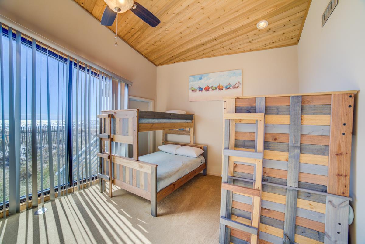 Ensenada Cinco 1736 17