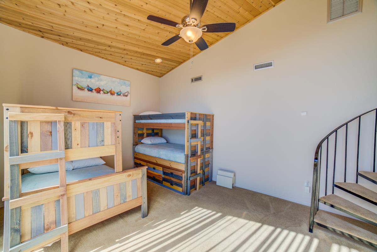 Ensenada Cinco 1736 18