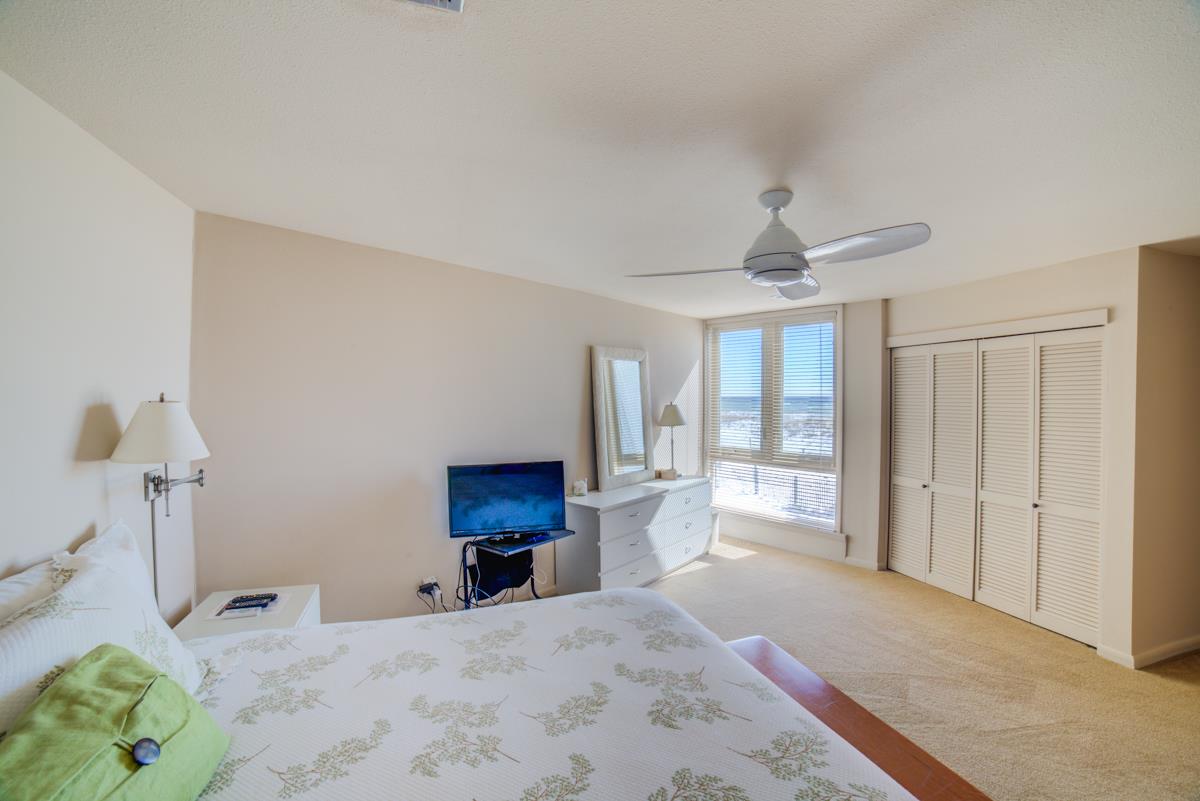 Ensenada Cinco 1736 21