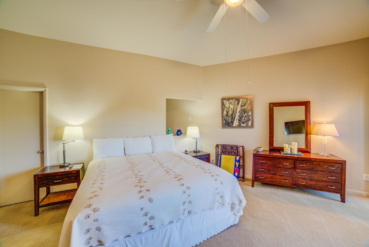 Ensenada Cinco 1736 36