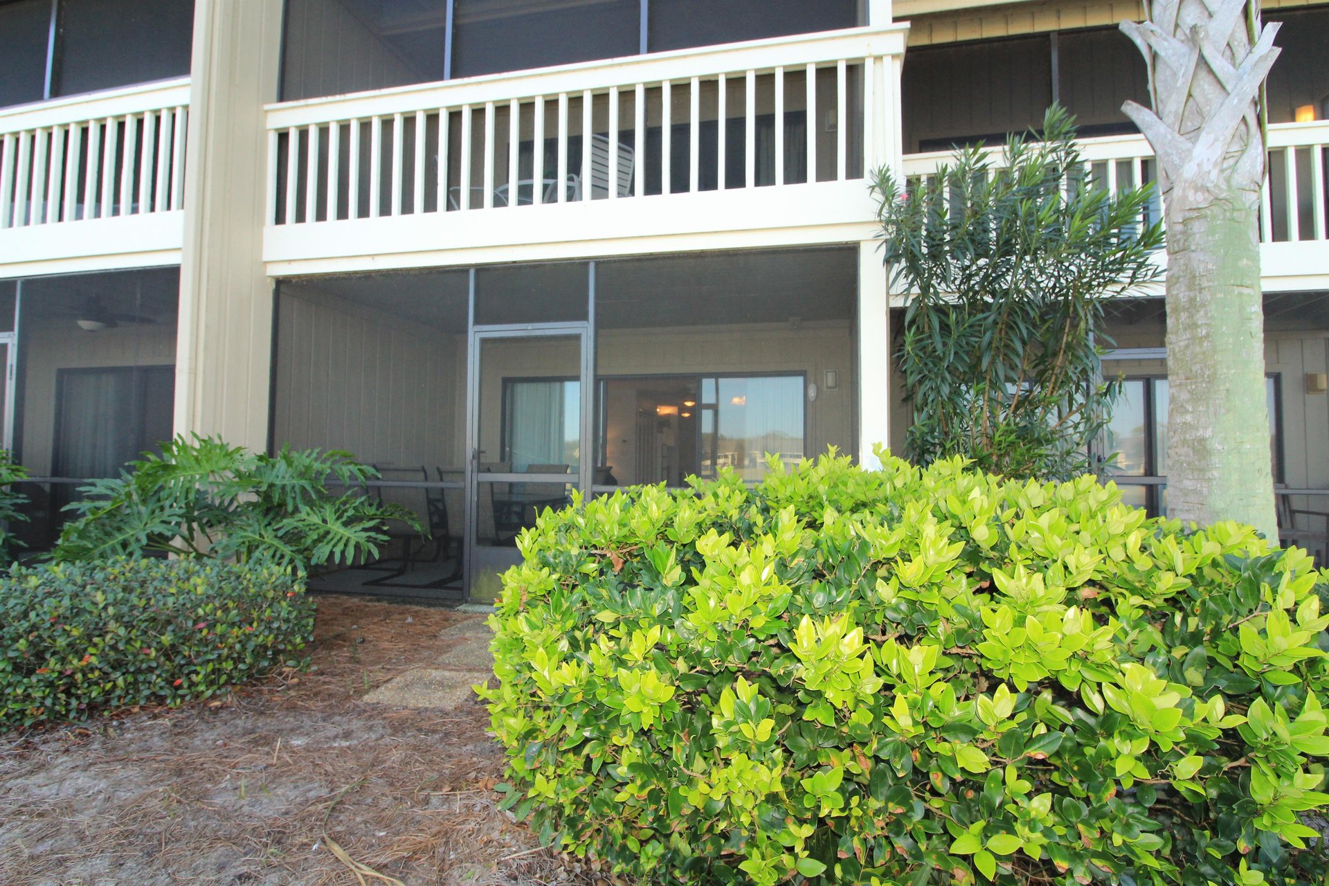 Seascape Lakefront 124 18