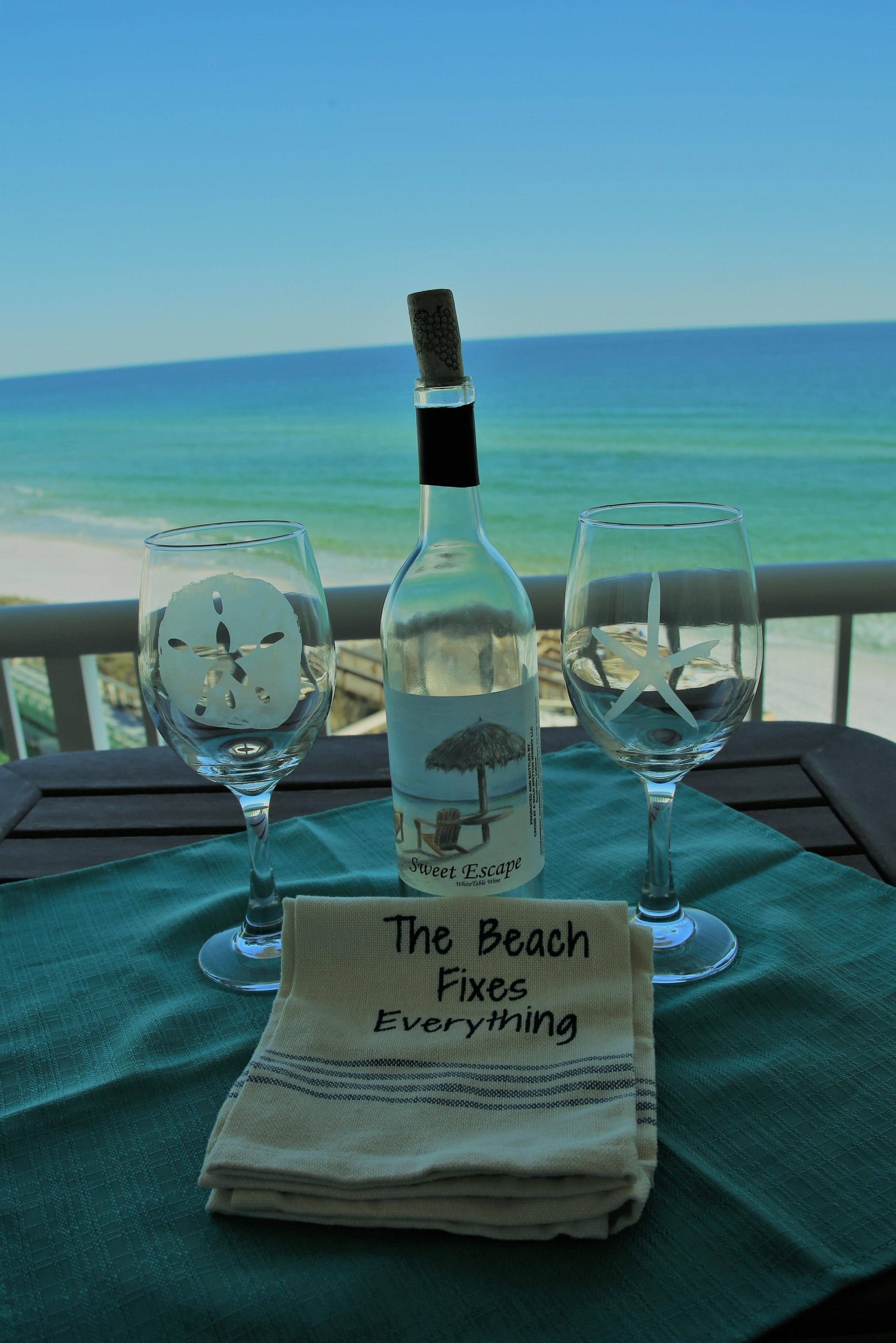 Holiday Surf and Racquet Unit 603 5