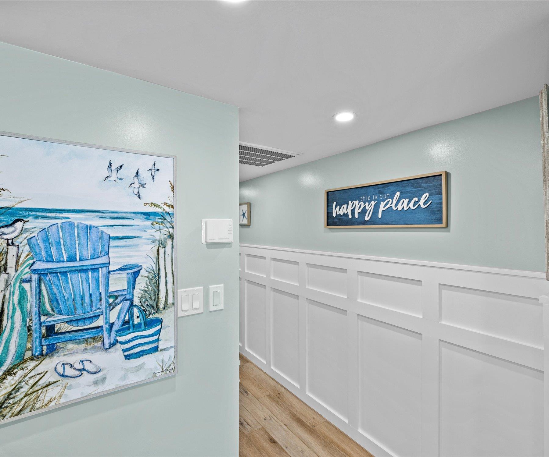 Holiday Surf and Racquet Unit 422 5