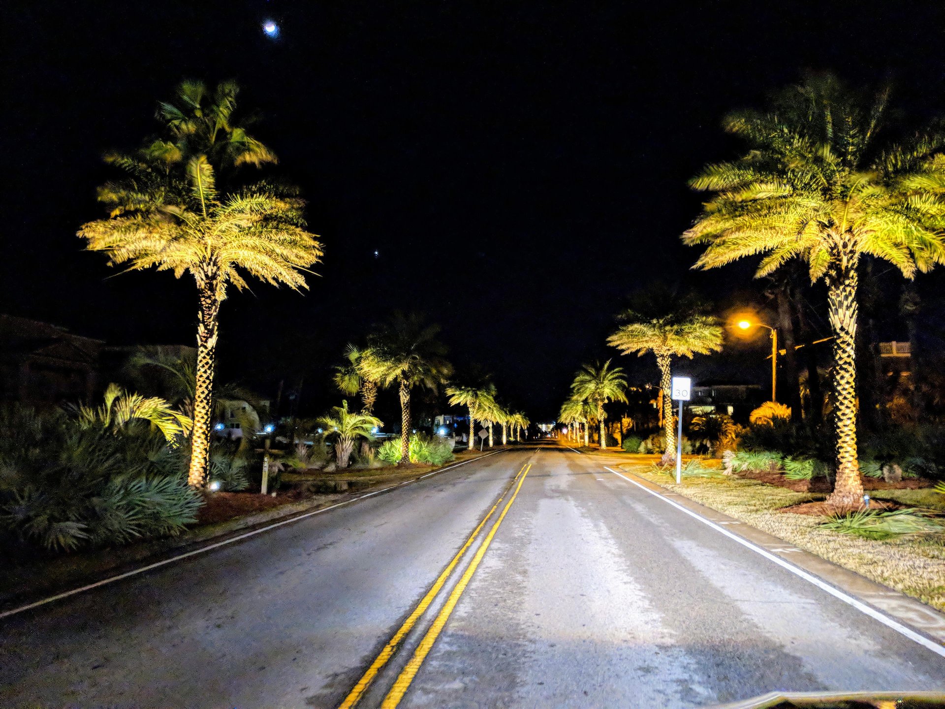 Holiday Surf and Racquet Unit 622 14