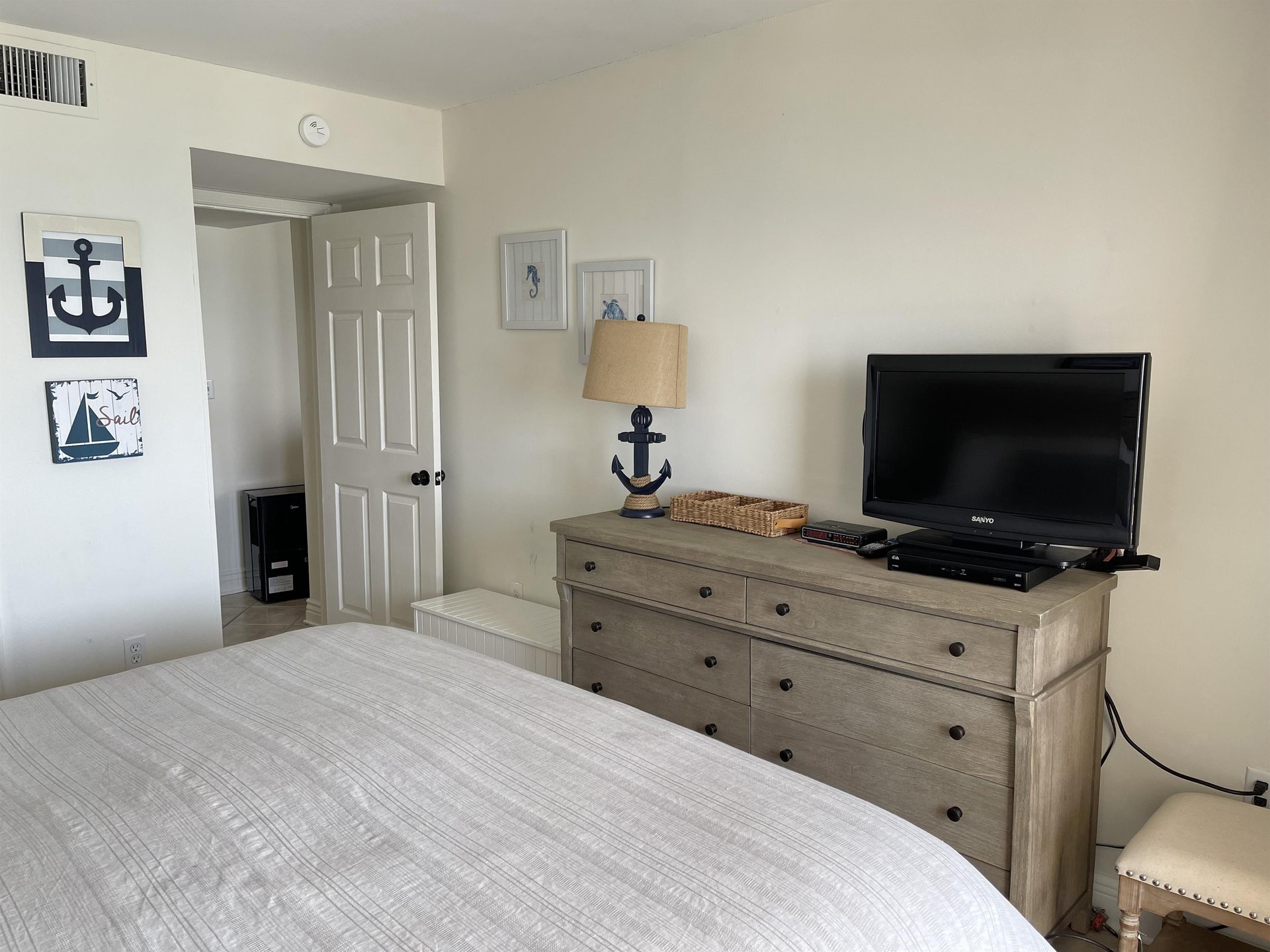 Surf Side Shores 1604 17