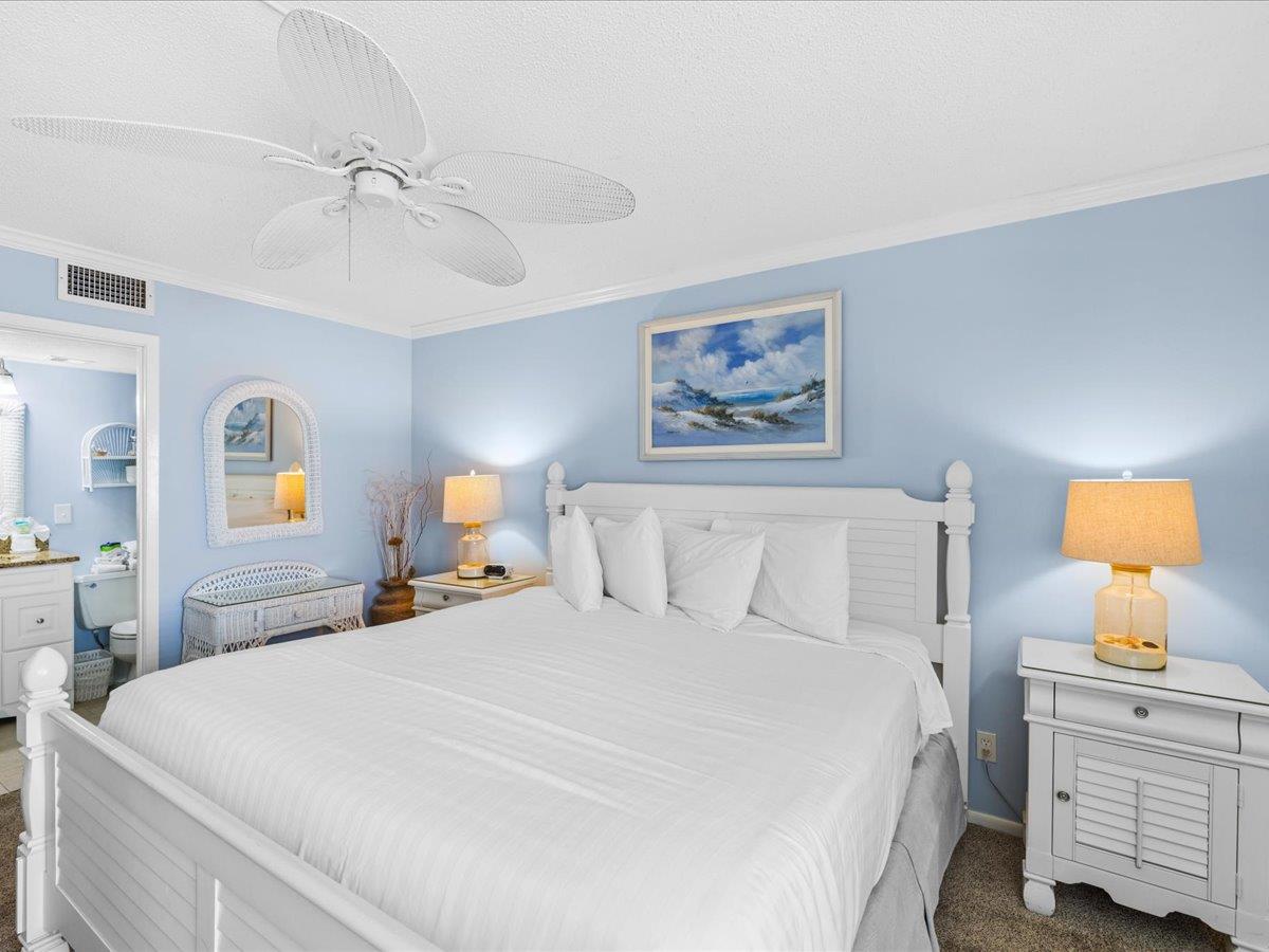 Holiday Surf and Racquet Unit 720 12