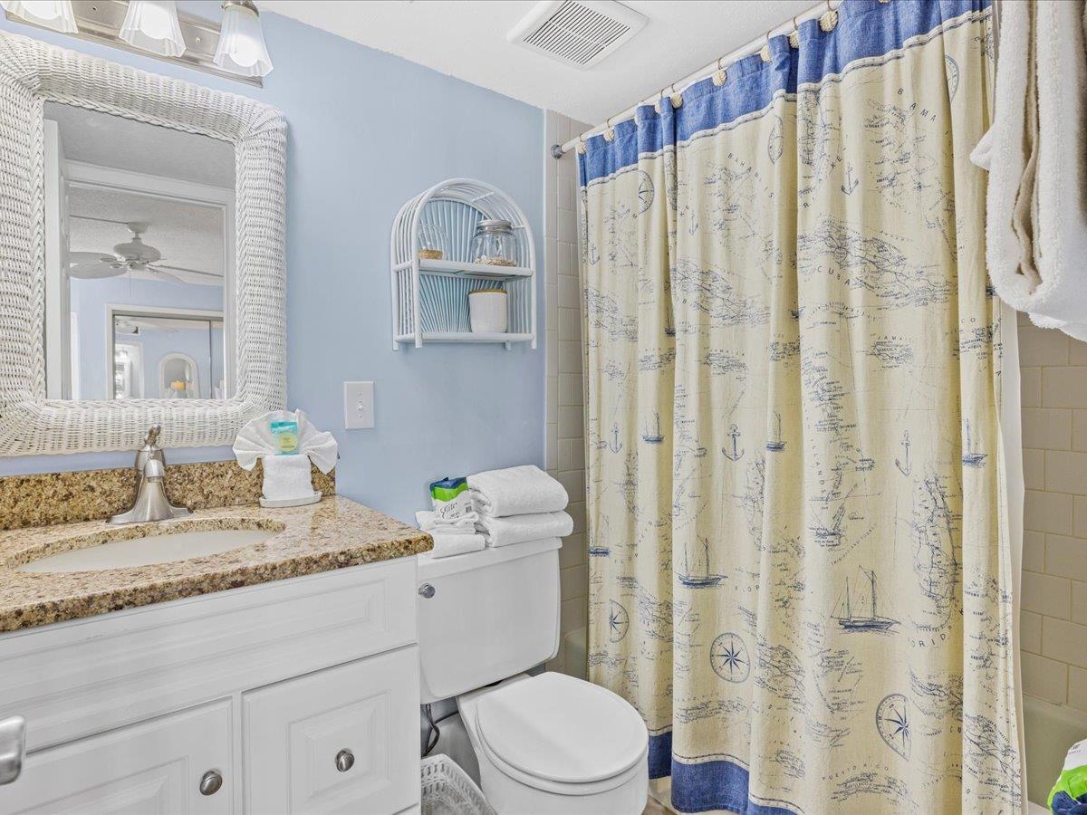 Holiday Surf and Racquet Unit 720 16