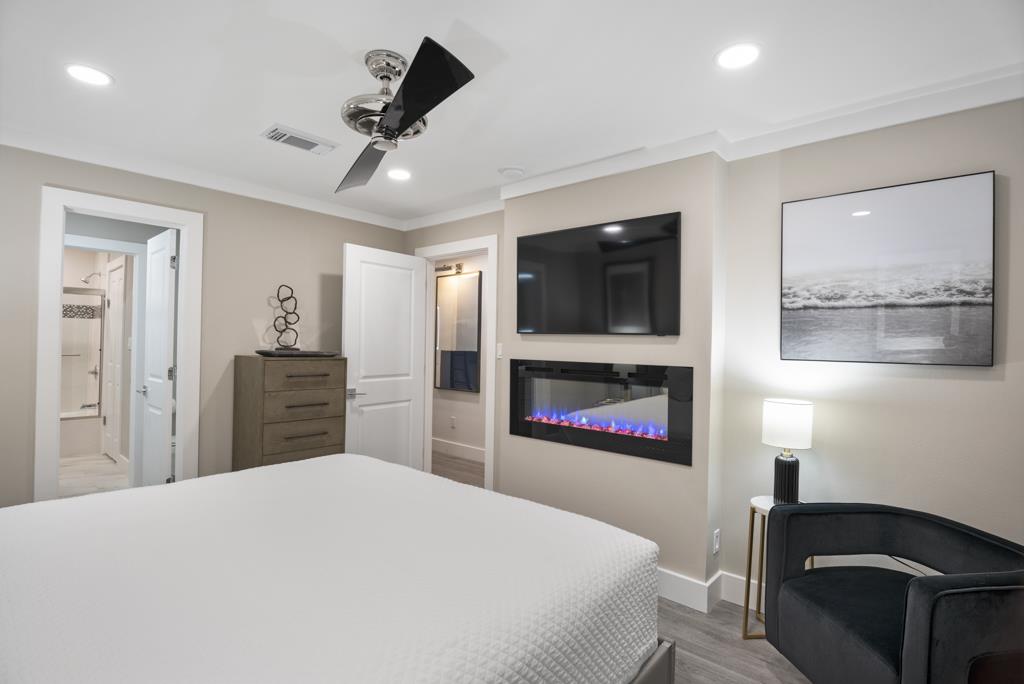 Coral Reef Club 42 12