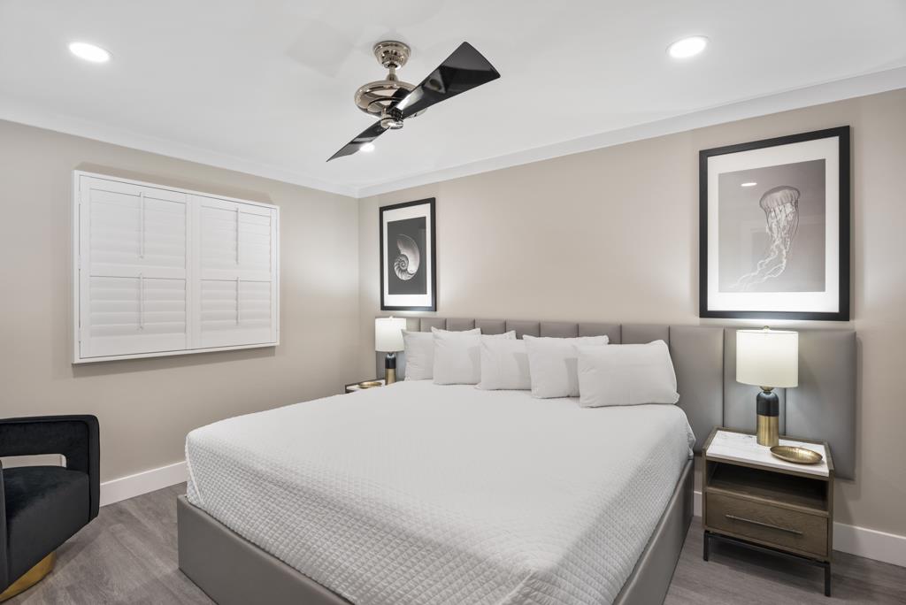 Coral Reef Club 42 13