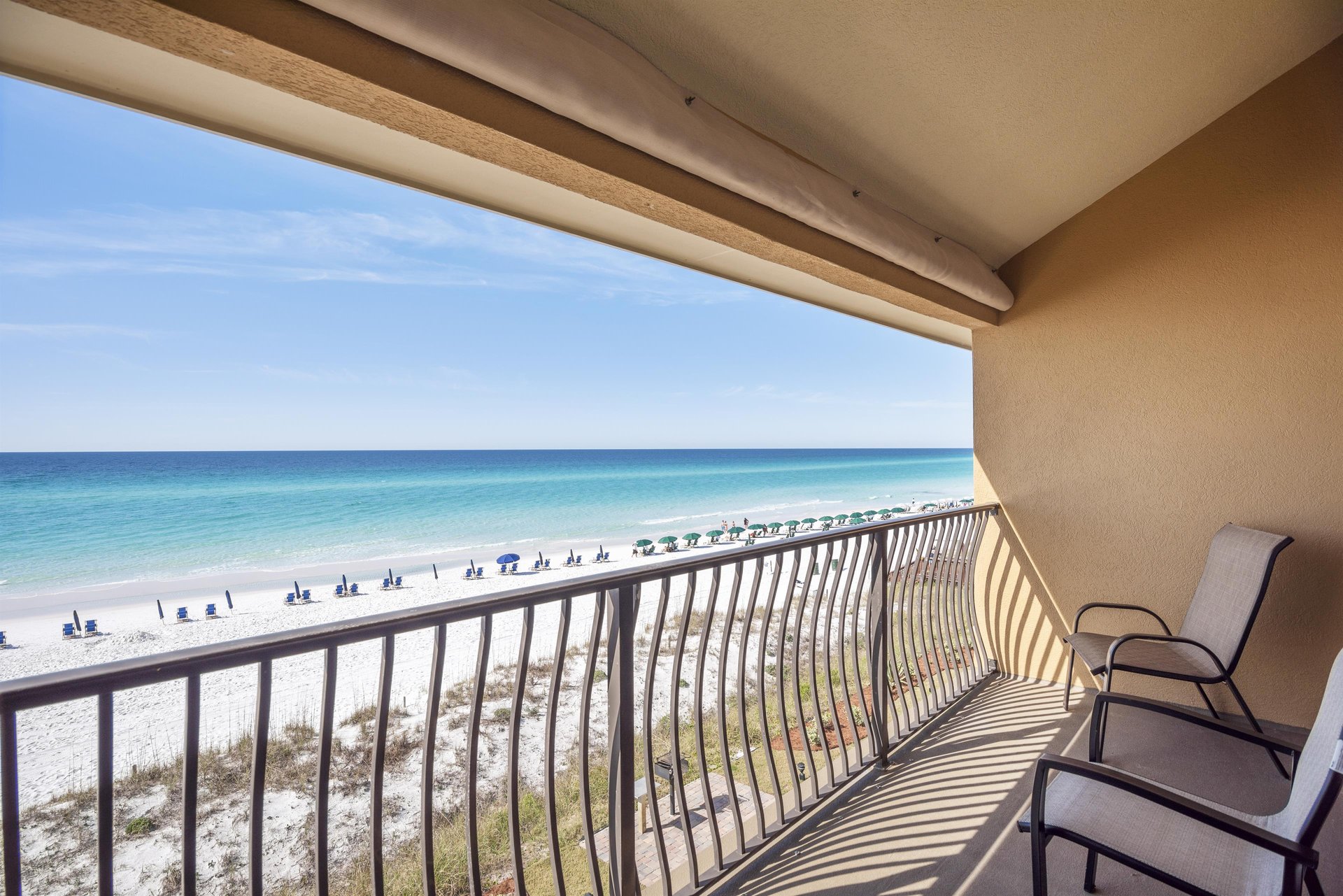 Coral Reef Club 42 17