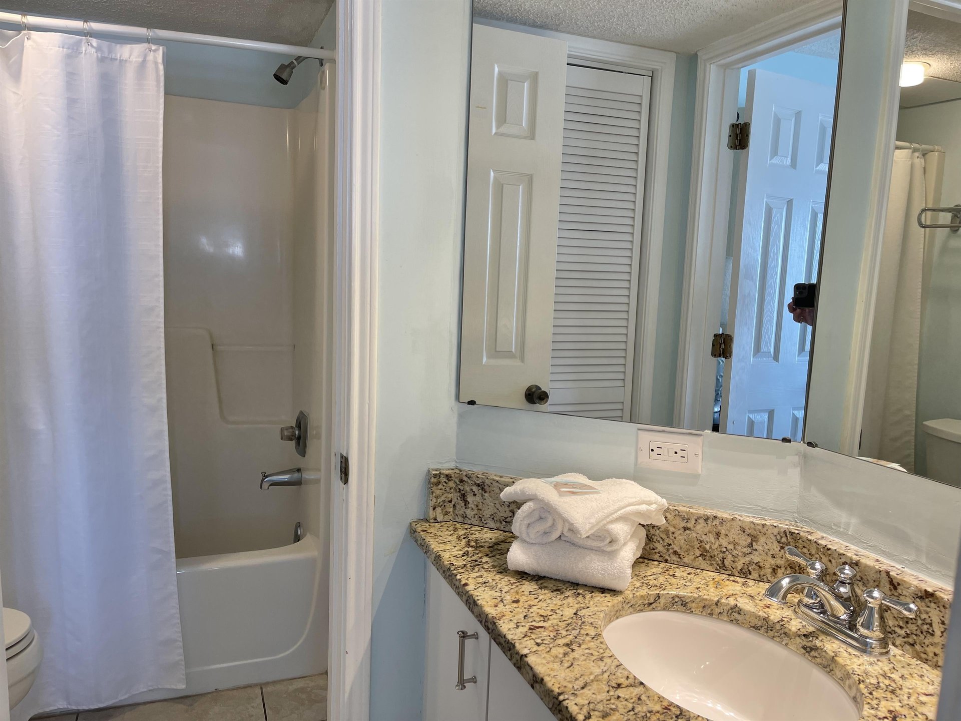 Surf Side Shores 2506 23