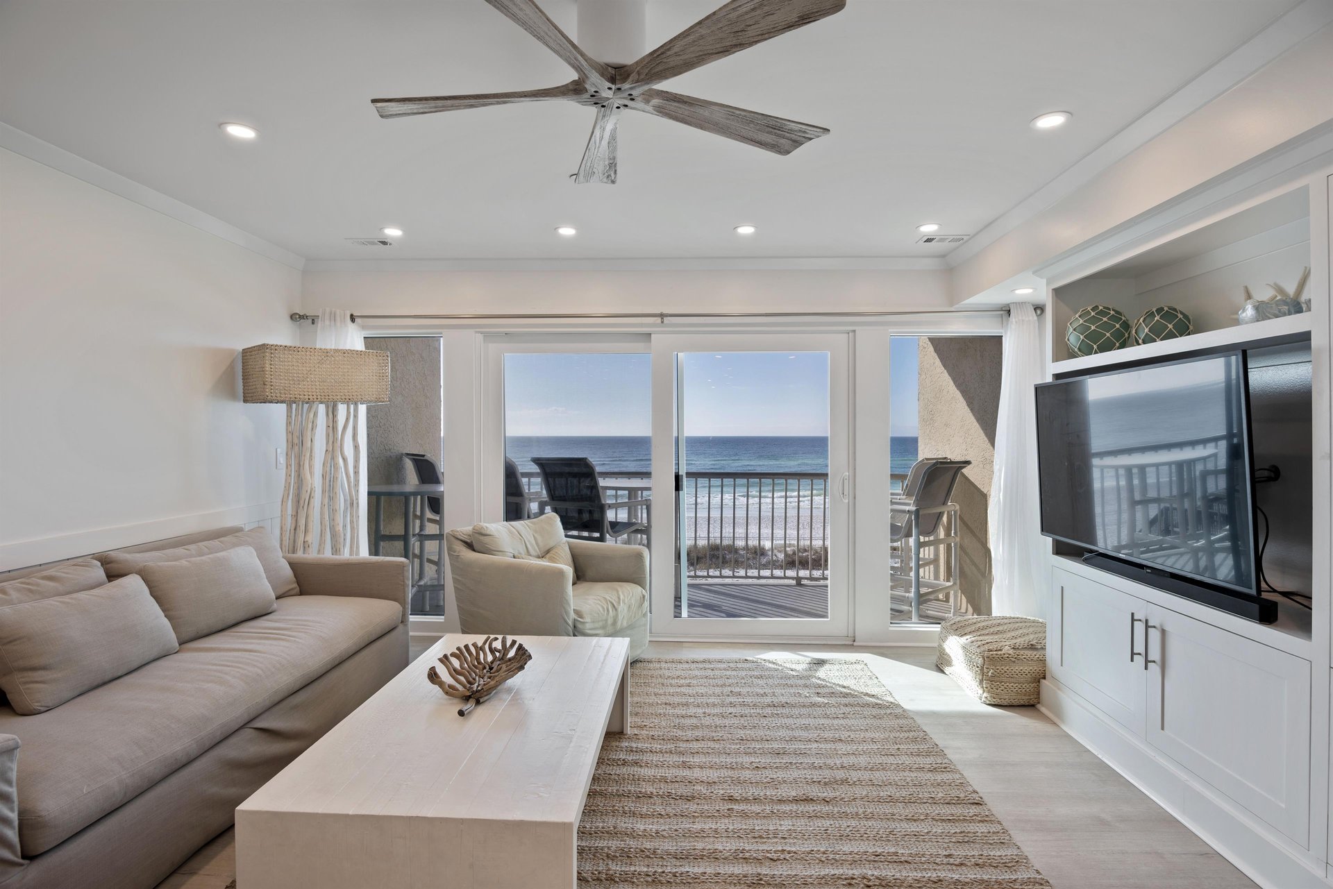 Destin Seafarer 205 1