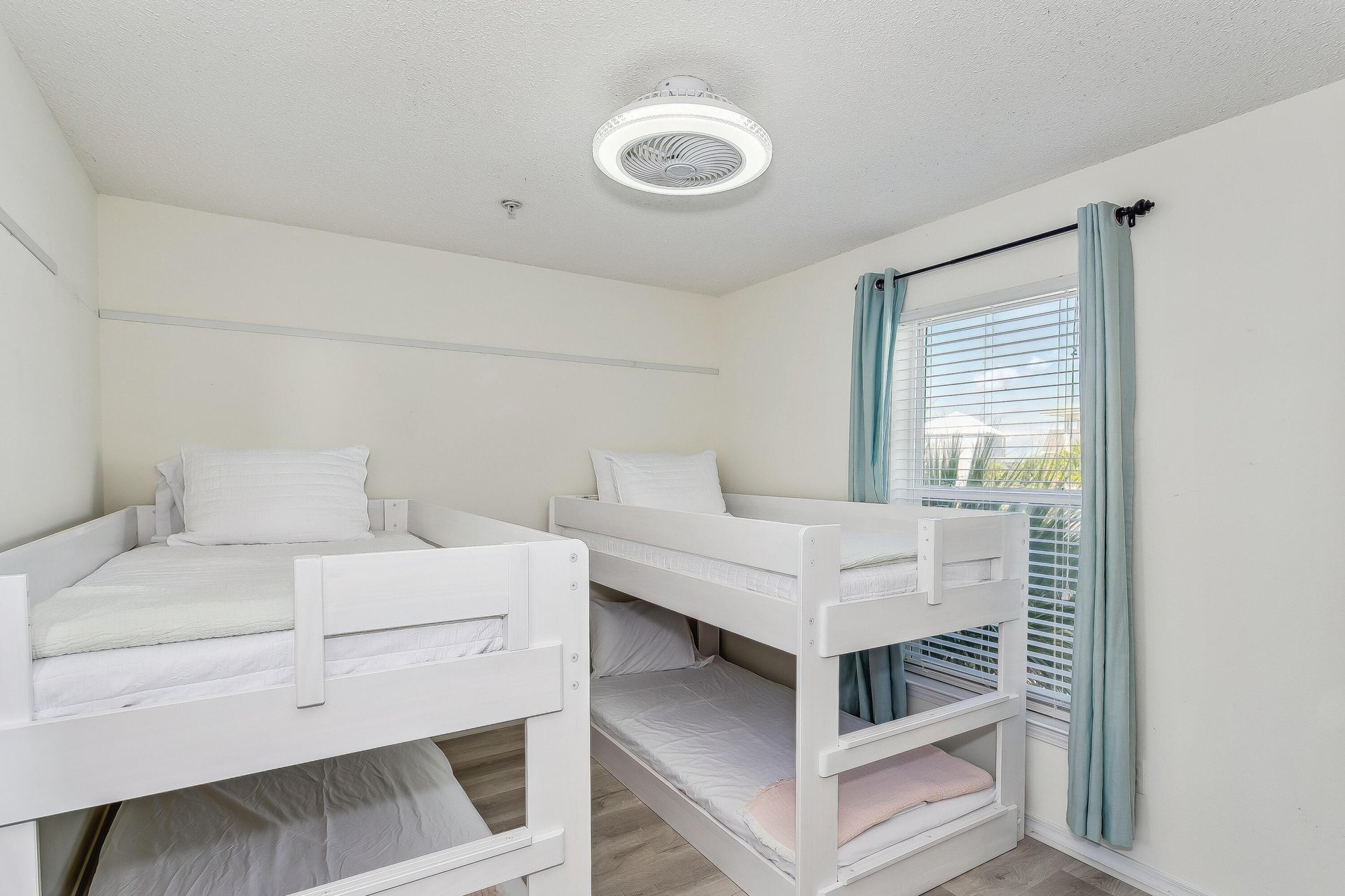 Gulf Island Condominiums 421 BrightNSunny NEW 14