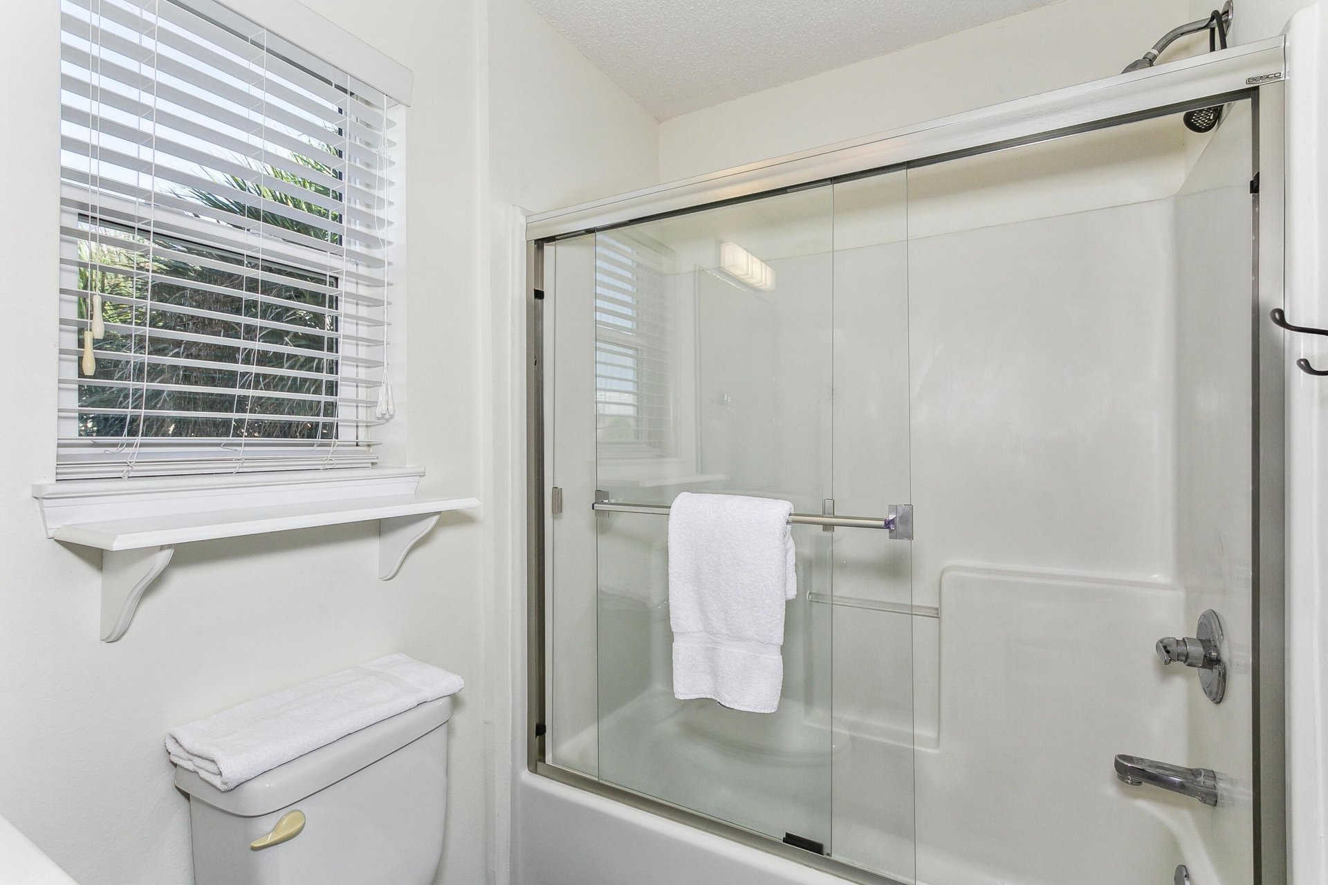 Gulf Island Condominiums 421 BrightNSunny NEW 16