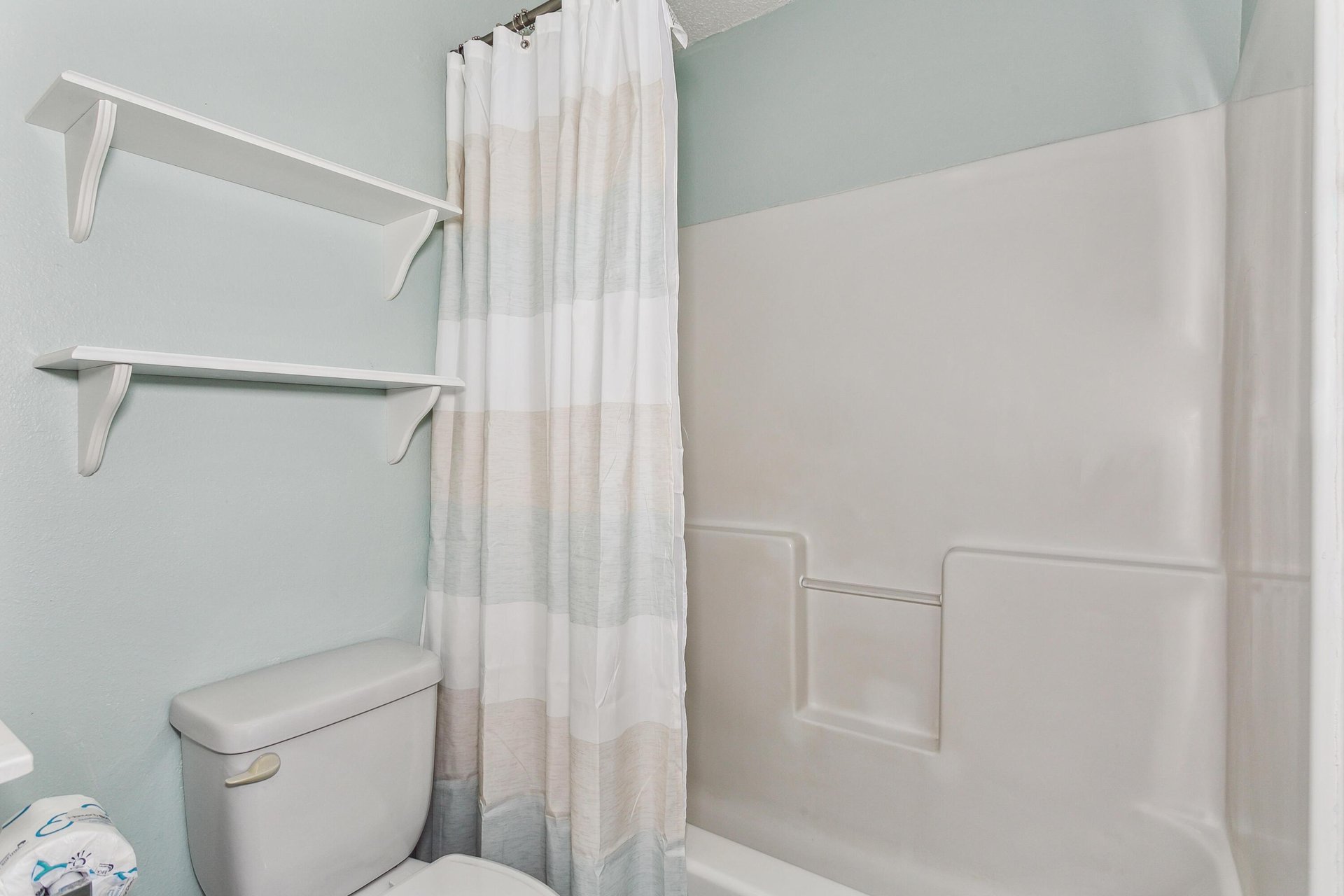 Gulf Island Condominiums 421 BrightNSunny NEW 22