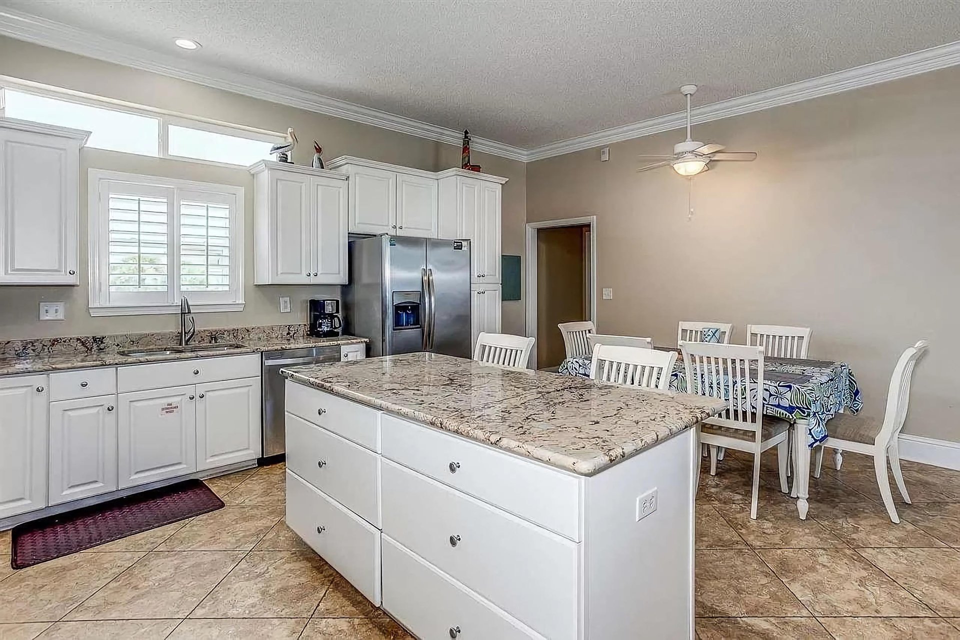 Maldonado 709  Chesed Emerald Gulf 12