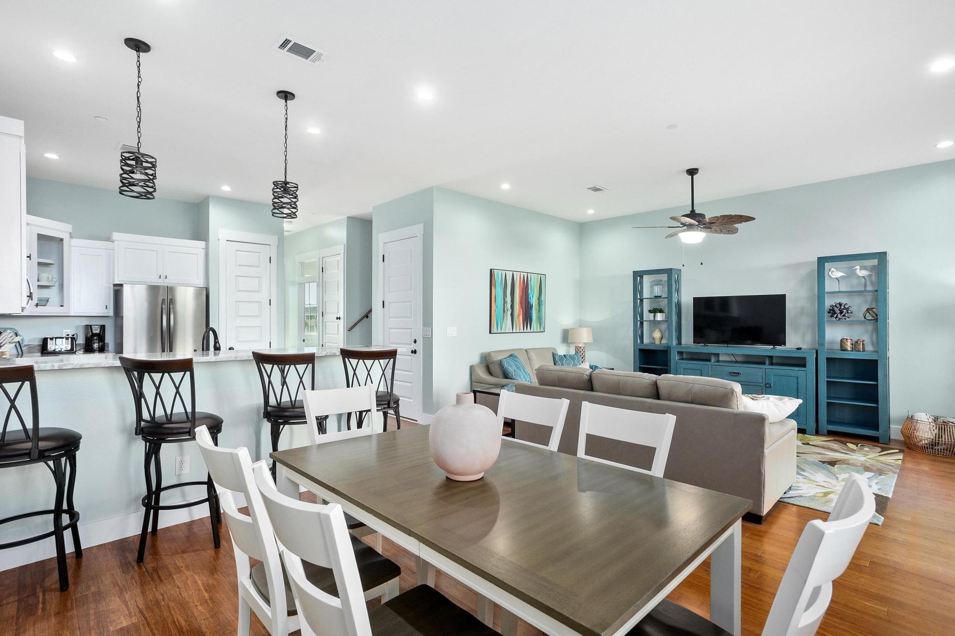 Calle Bonita 1722  Seastone 8