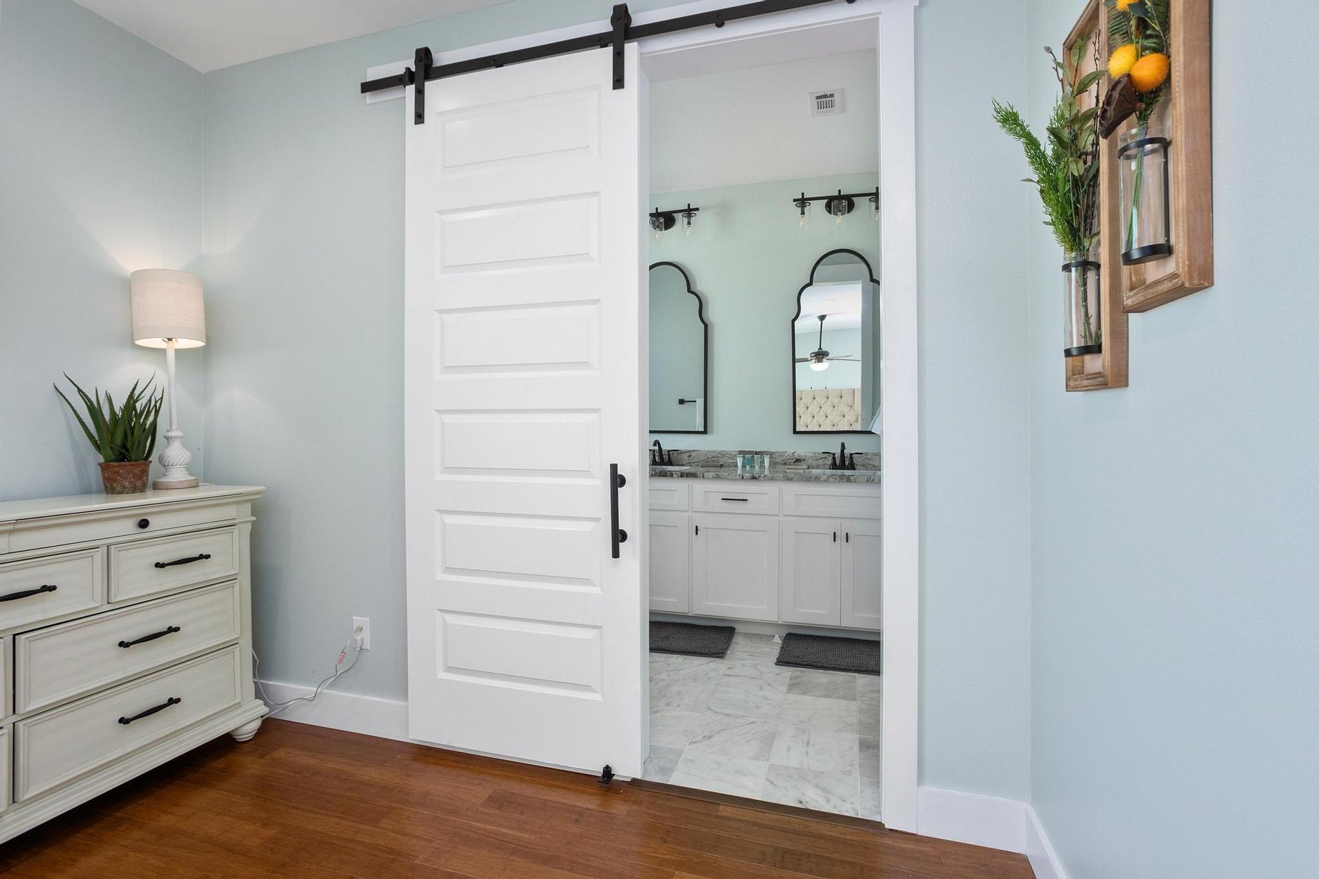 Calle Bonita 1722  Seastone 18