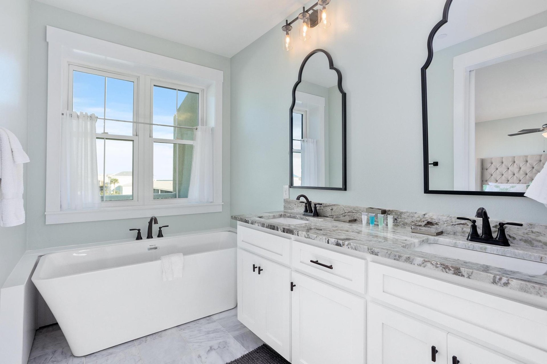 Calle Bonita 1722  Seastone 19