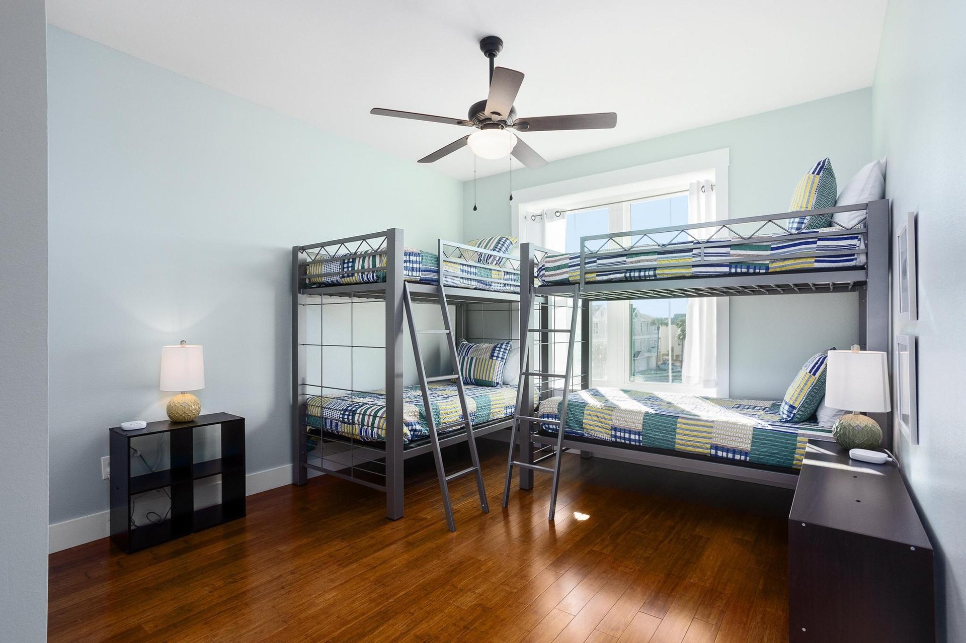 Calle Bonita 1722  Seastone 22