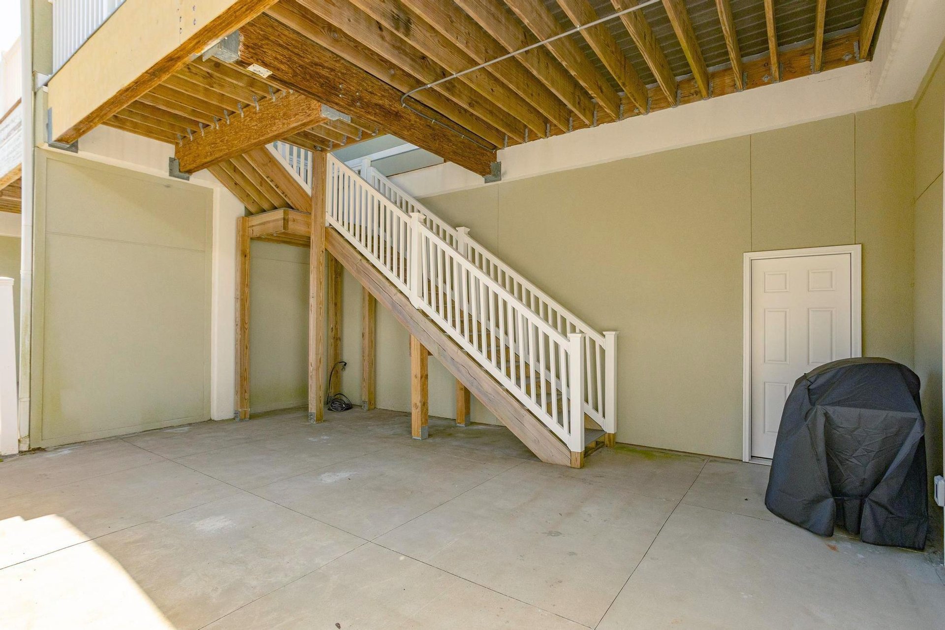 Calle Bonita 1722  Seastone 33