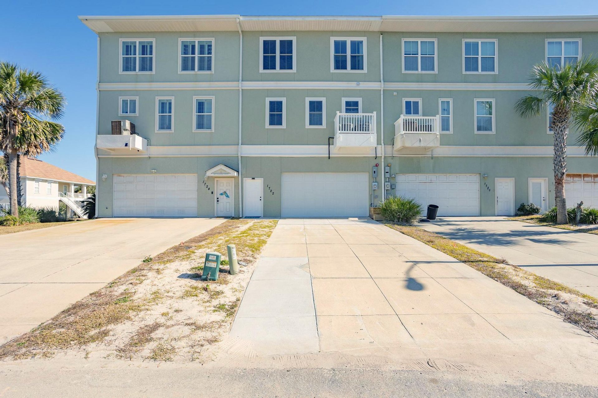 Calle Bonita 1722  Seastone 38