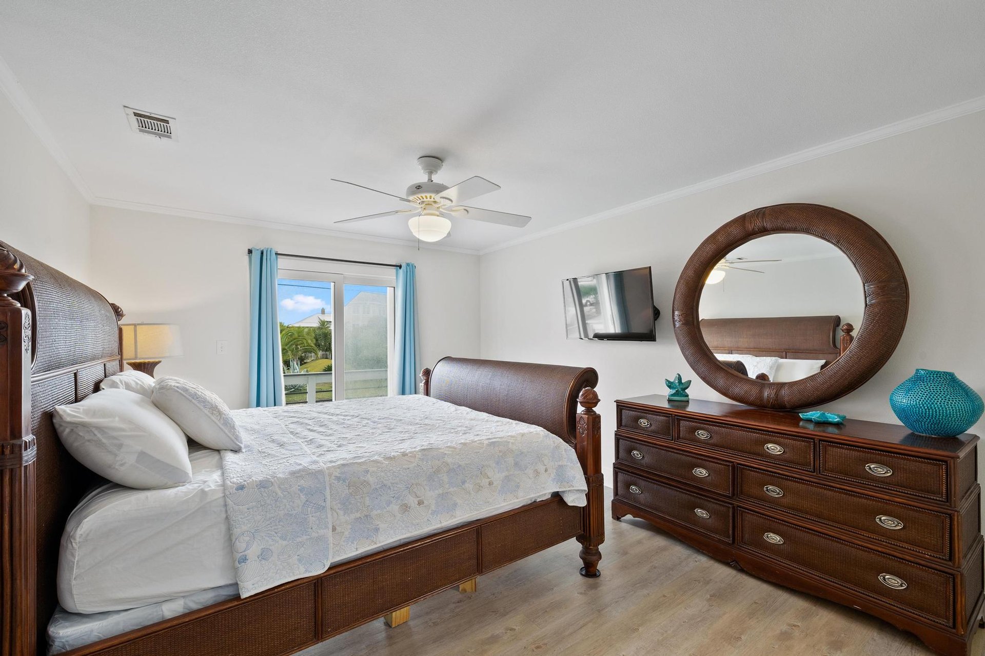 Maldonado 1409  The Hip  Nautic 19