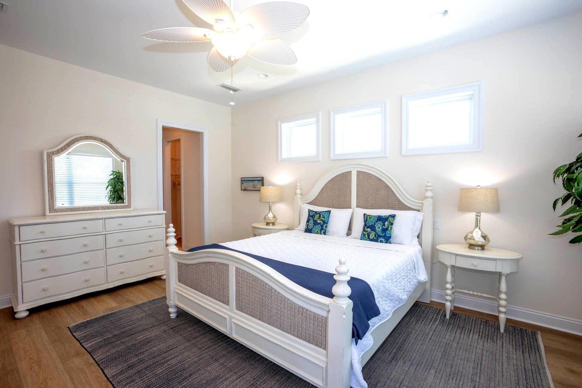 Calle Juela 5  Sandy Crab Horizon 20