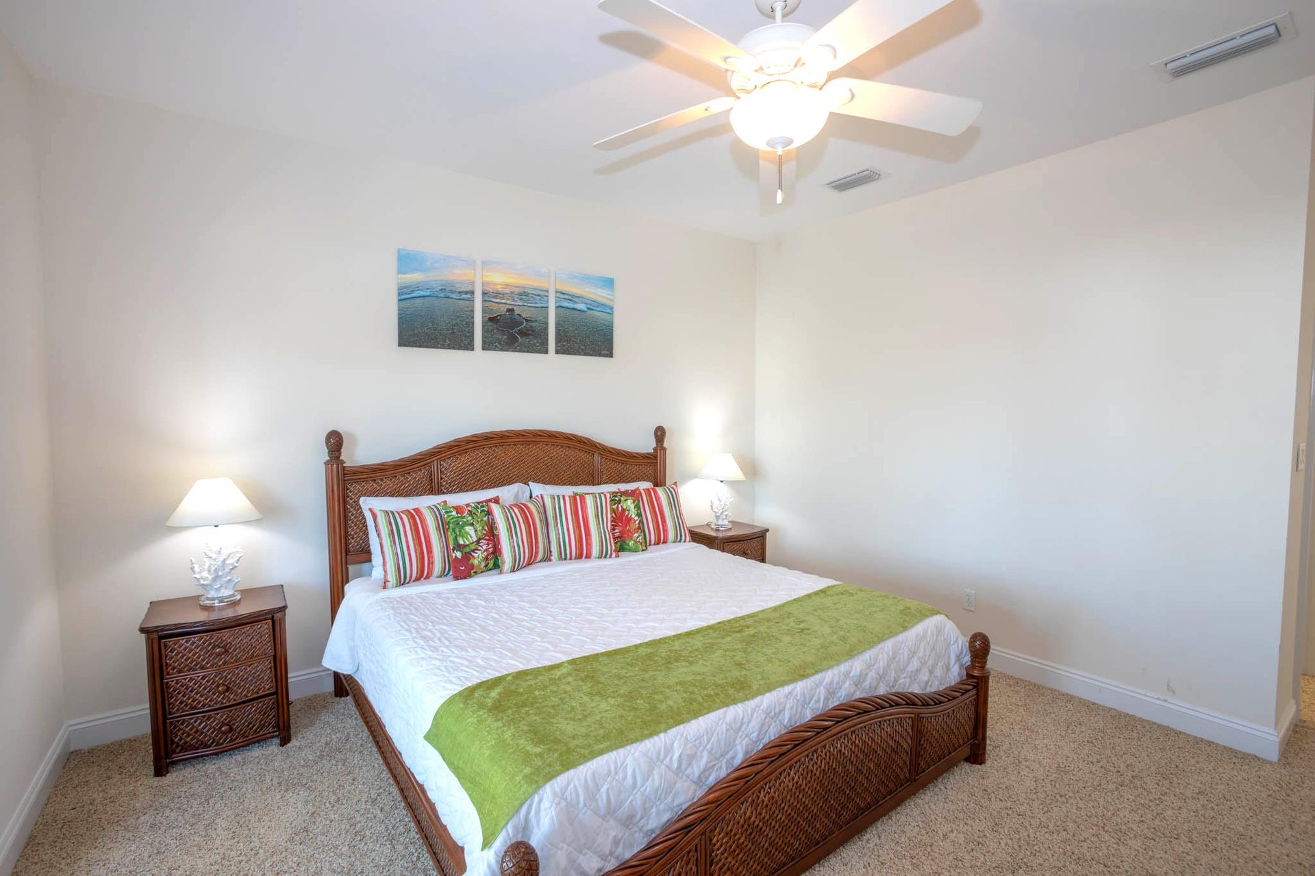 Calle Juela 5  Sandy Crab Horizon 33