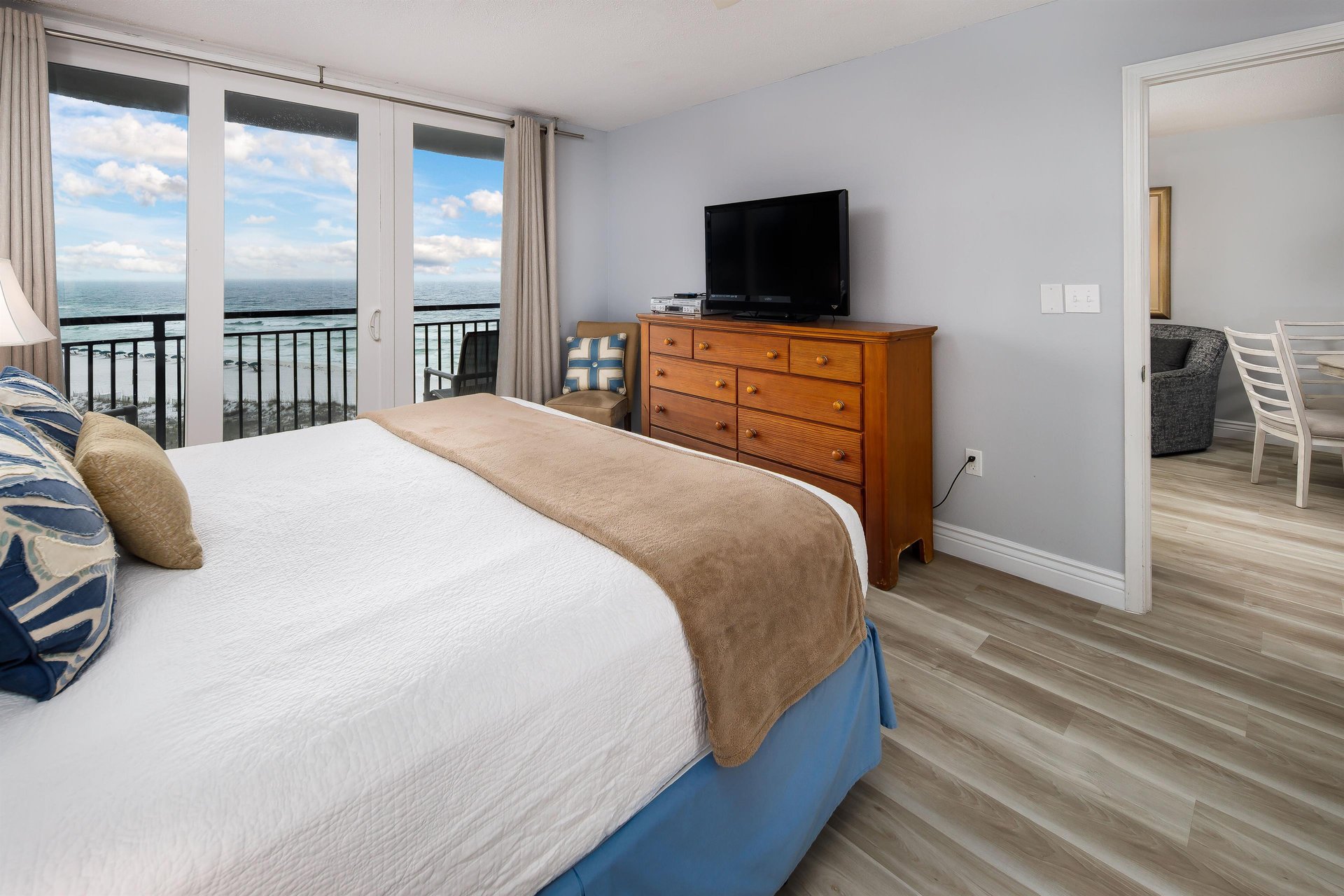 Nautilus Unit 2708 10