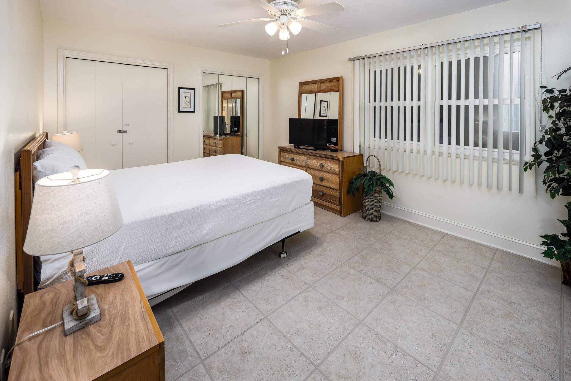 Nautilus Unit 1204 14